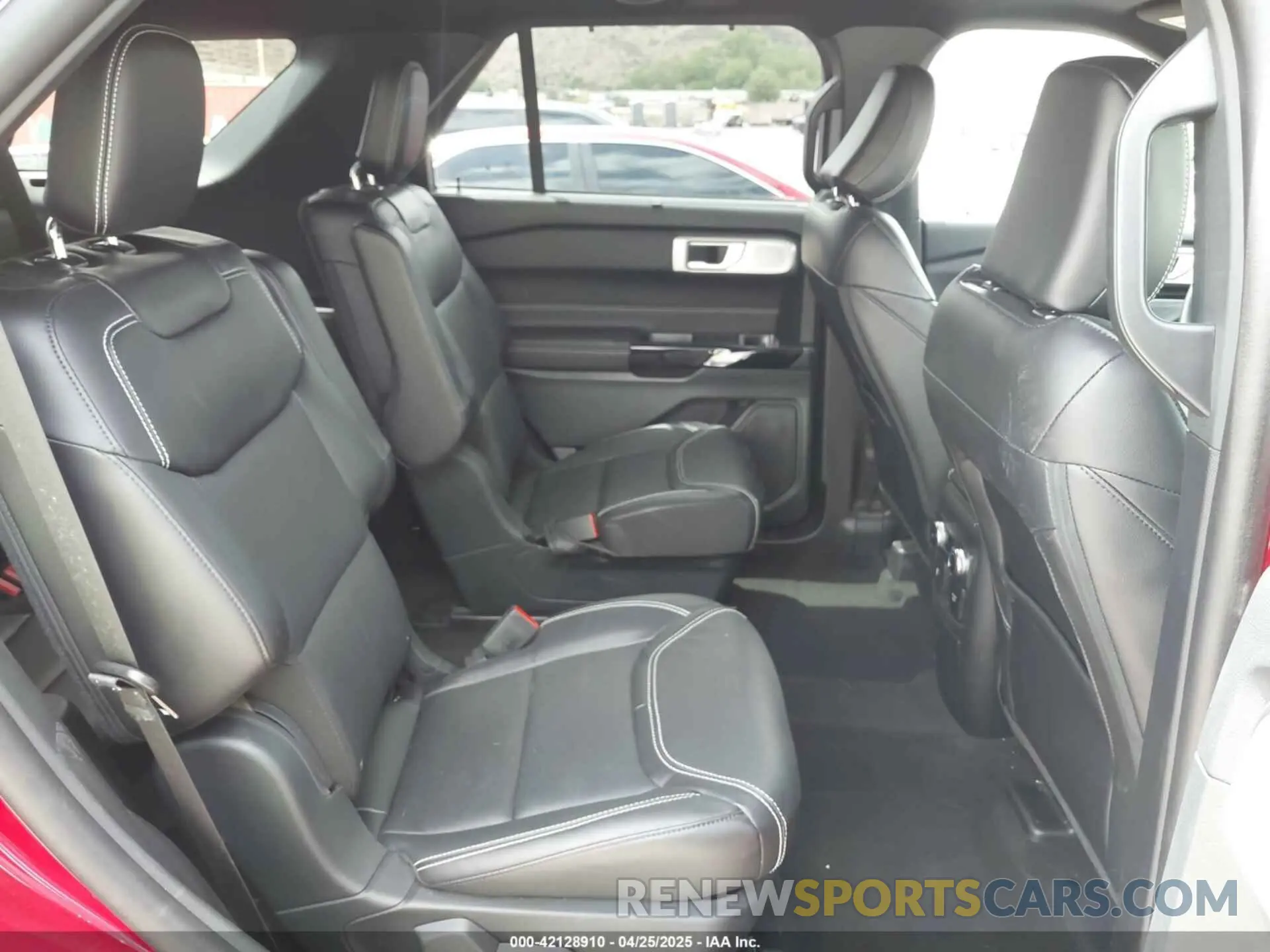 8 Фотография поврежденного автомобиля 1FM5K8GC6PGB94786 FORD EXPLORER 2023