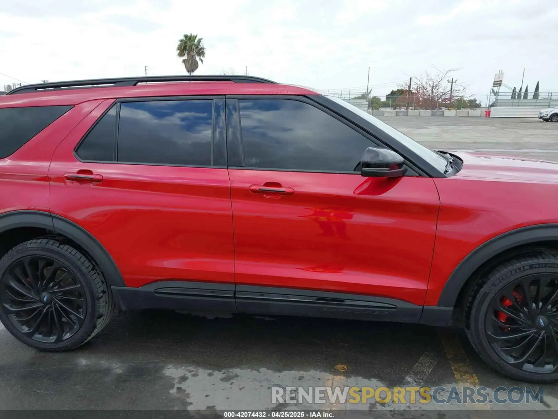 13 Фотография поврежденного автомобиля 1FM5K8GC8PGA91594 FORD EXPLORER 2023