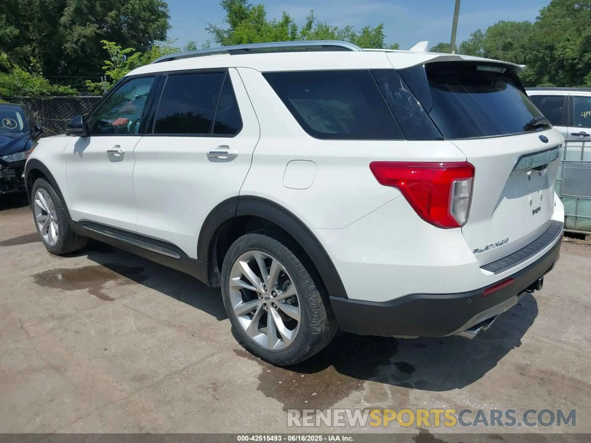 3 Photograph of a damaged car 1FM5K8HC6PGA47768 FORD EXPLORER 2023