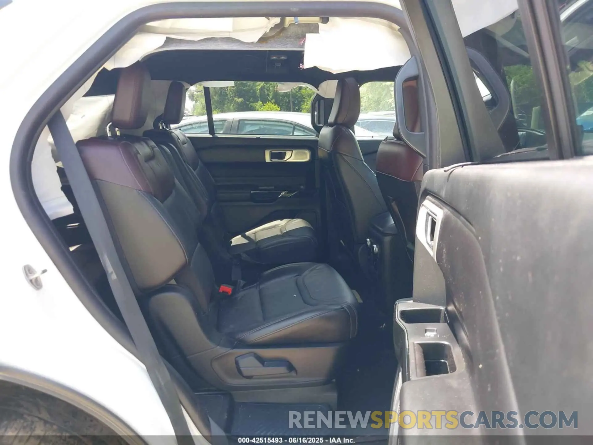 8 Photograph of a damaged car 1FM5K8HC6PGA47768 FORD EXPLORER 2023