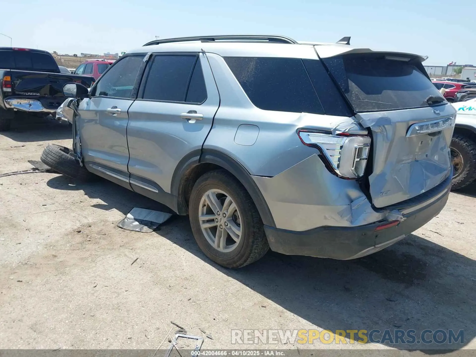 3 Photograph of a damaged car 1FMSK7DH0PGA57226 FORD EXPLORER 2023