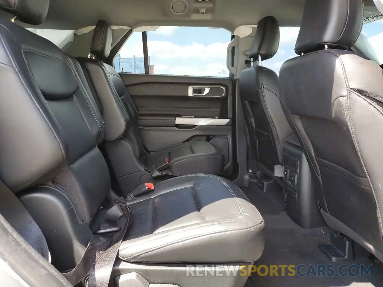 11 Фотография поврежденного автомобиля 1FMSK7DH2PGA73315 FORD EXPLORER 2023