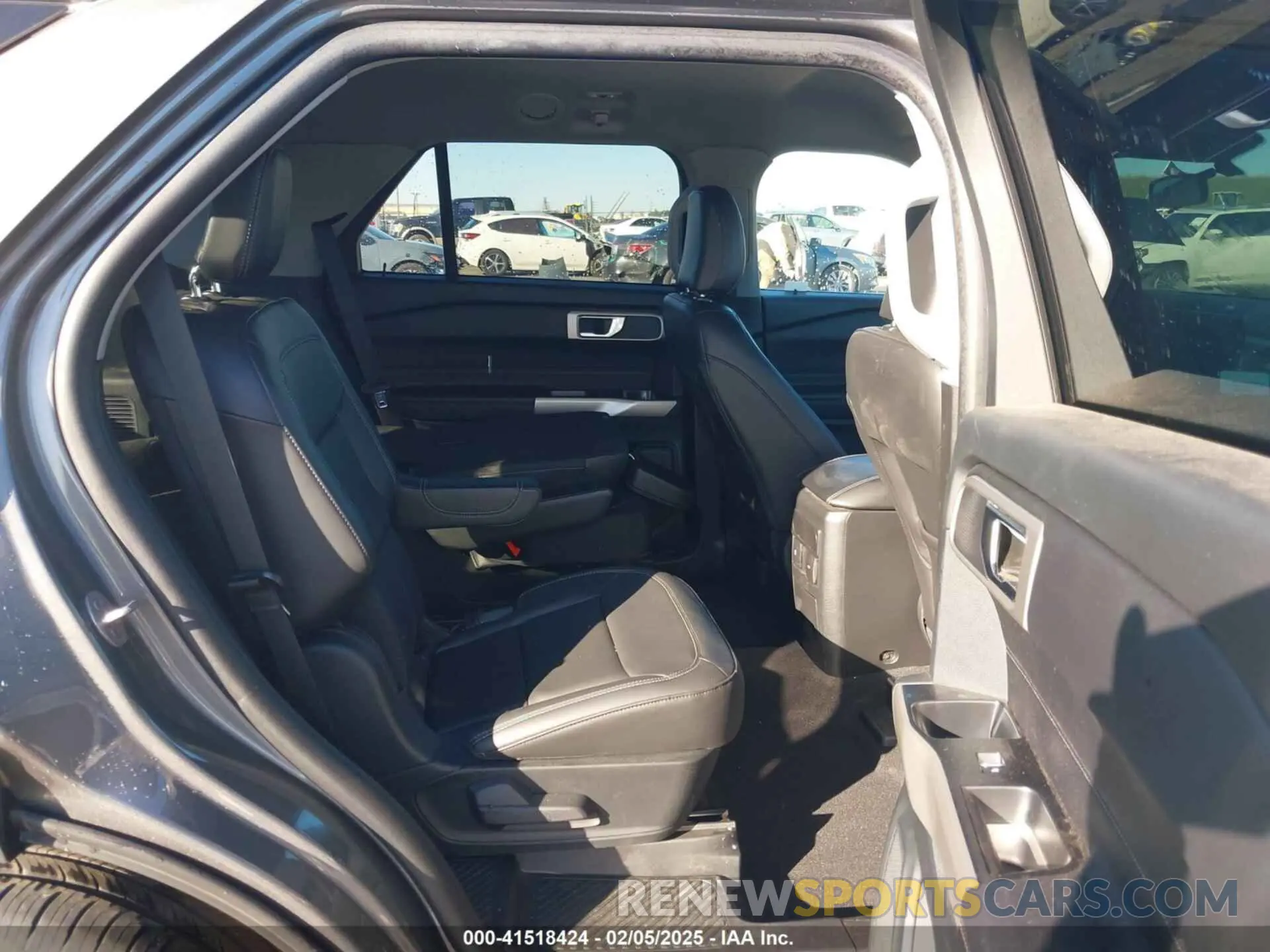 8 Фотография поврежденного автомобиля 1FMSK7DH2PGB07995 FORD EXPLORER 2023
