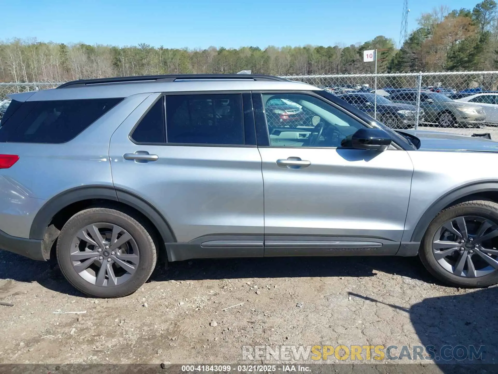 13 Фотография поврежденного автомобиля 1FMSK7DH2PGB90117 FORD EXPLORER 2023