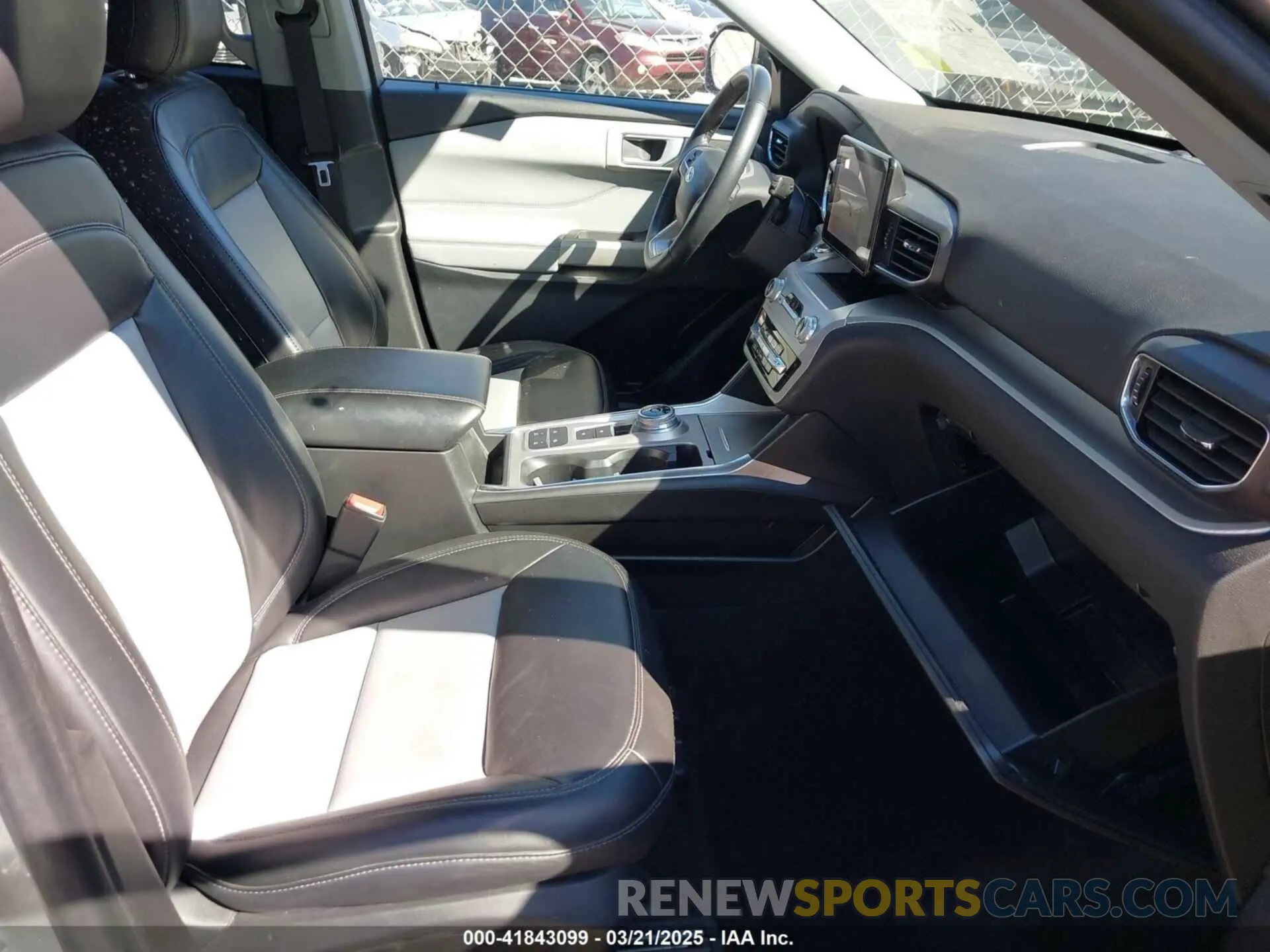 5 Фотография поврежденного автомобиля 1FMSK7DH2PGB90117 FORD EXPLORER 2023