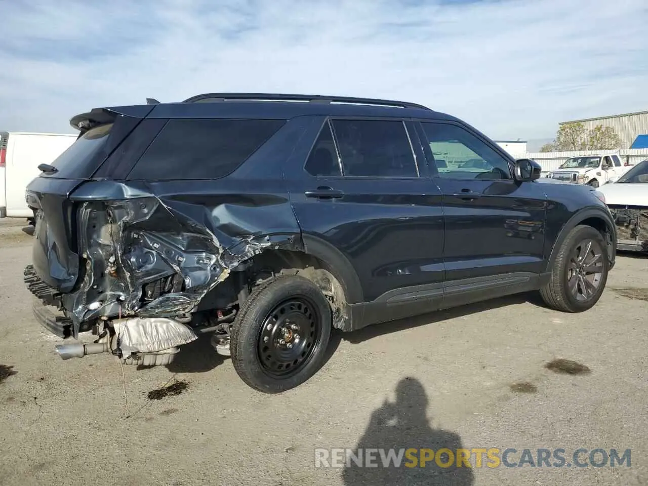 3 Фотография поврежденного автомобиля 1FMSK7DH3PGA95078 FORD EXPLORER 2023