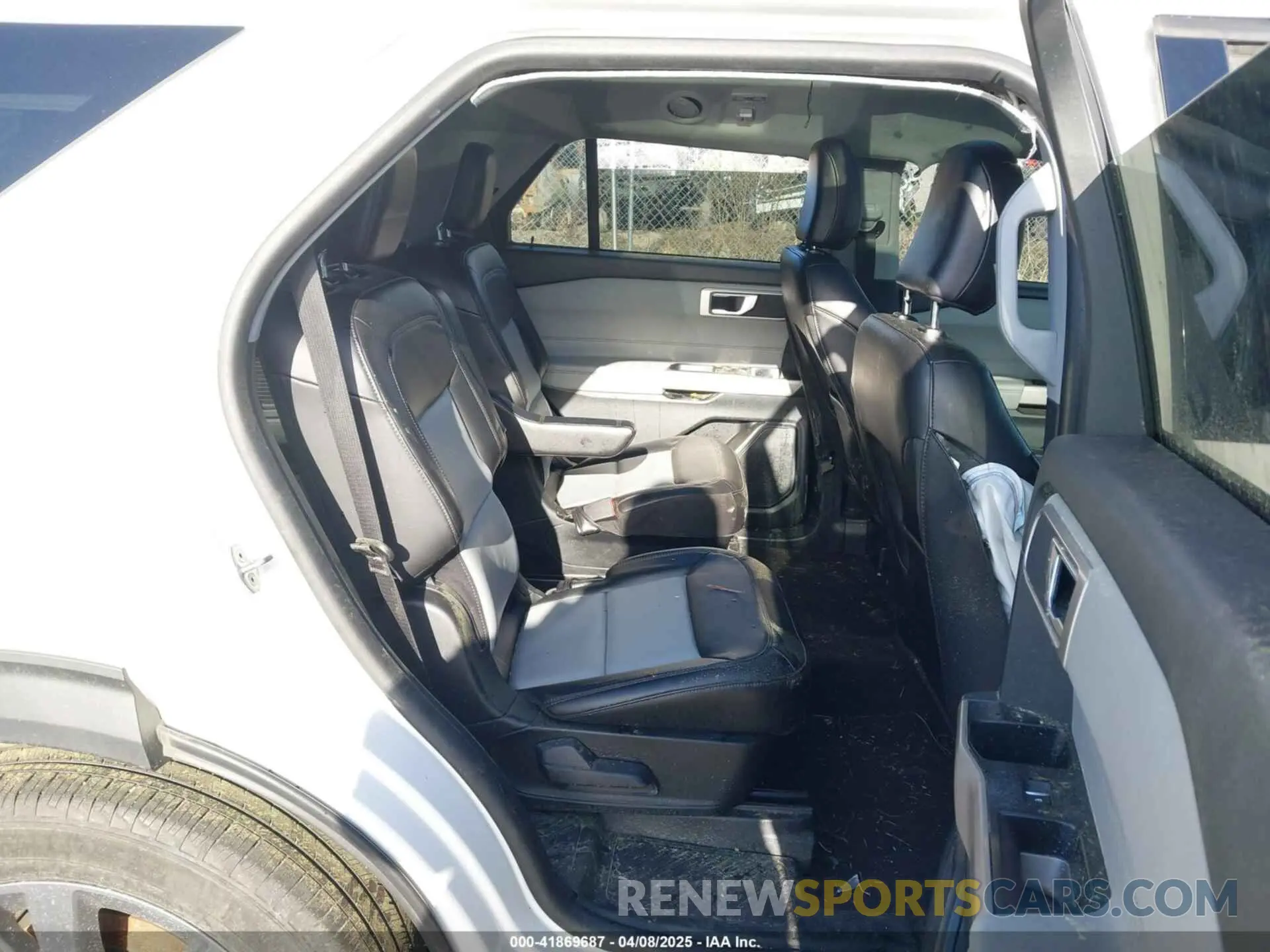 8 Фотография поврежденного автомобиля 1FMSK7DH4PGB07285 FORD EXPLORER 2023
