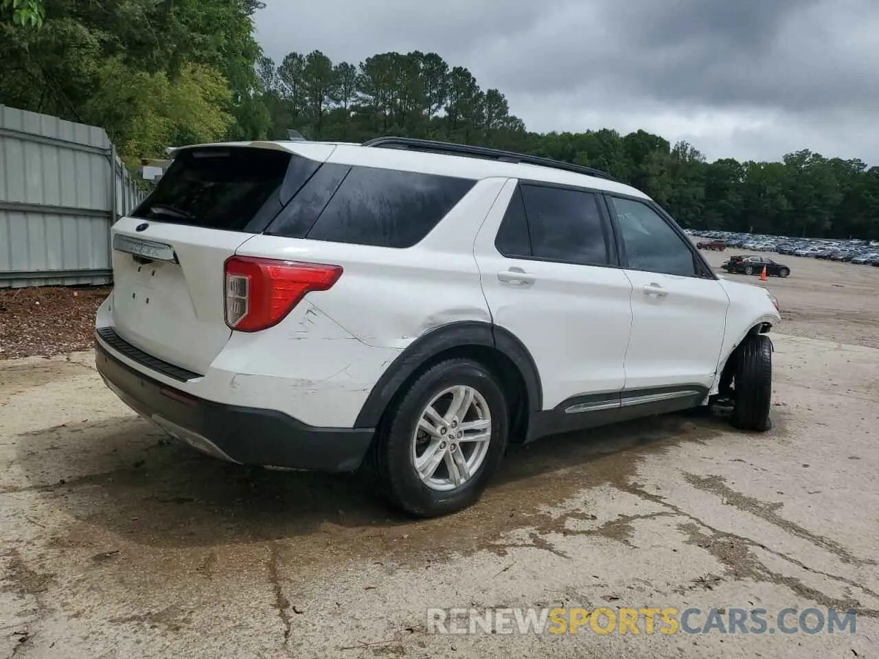 3 Фотография поврежденного автомобиля 1FMSK7DH5PGB70654 FORD EXPLORER 2023