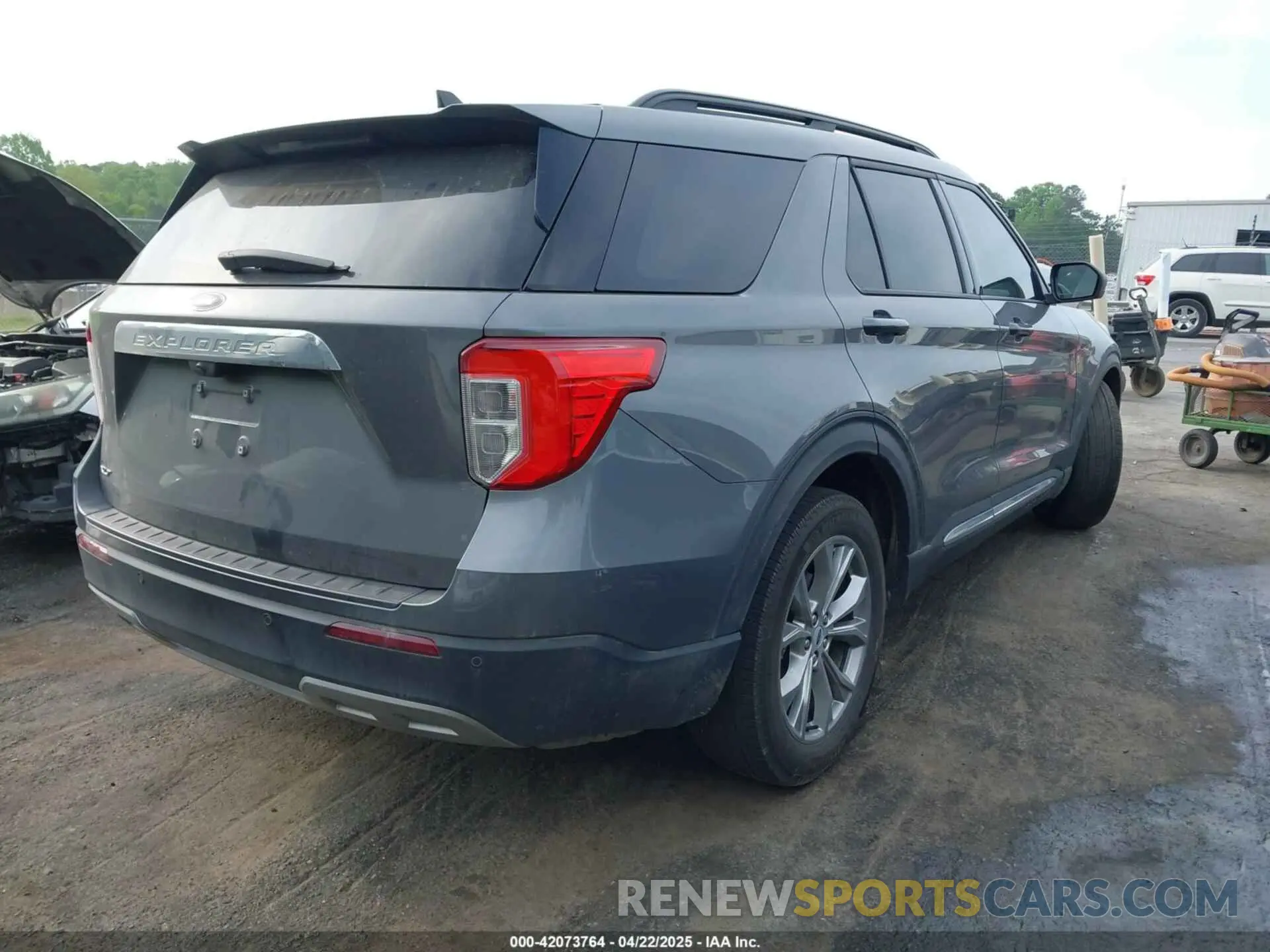 4 Фотография поврежденного автомобиля 1FMSK7DH5PGB87020 FORD EXPLORER 2023