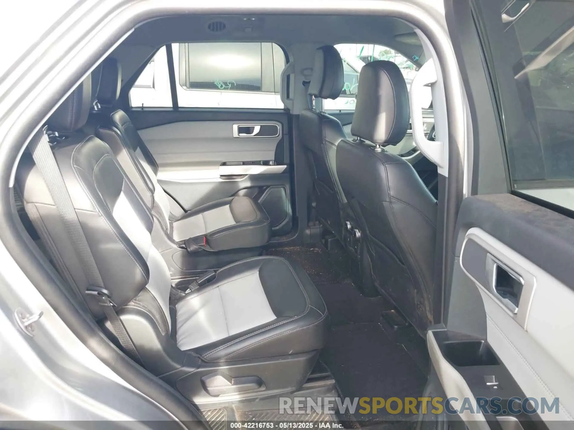 8 Фотография поврежденного автомобиля 1FMSK7DH6PGC33132 FORD EXPLORER 2023