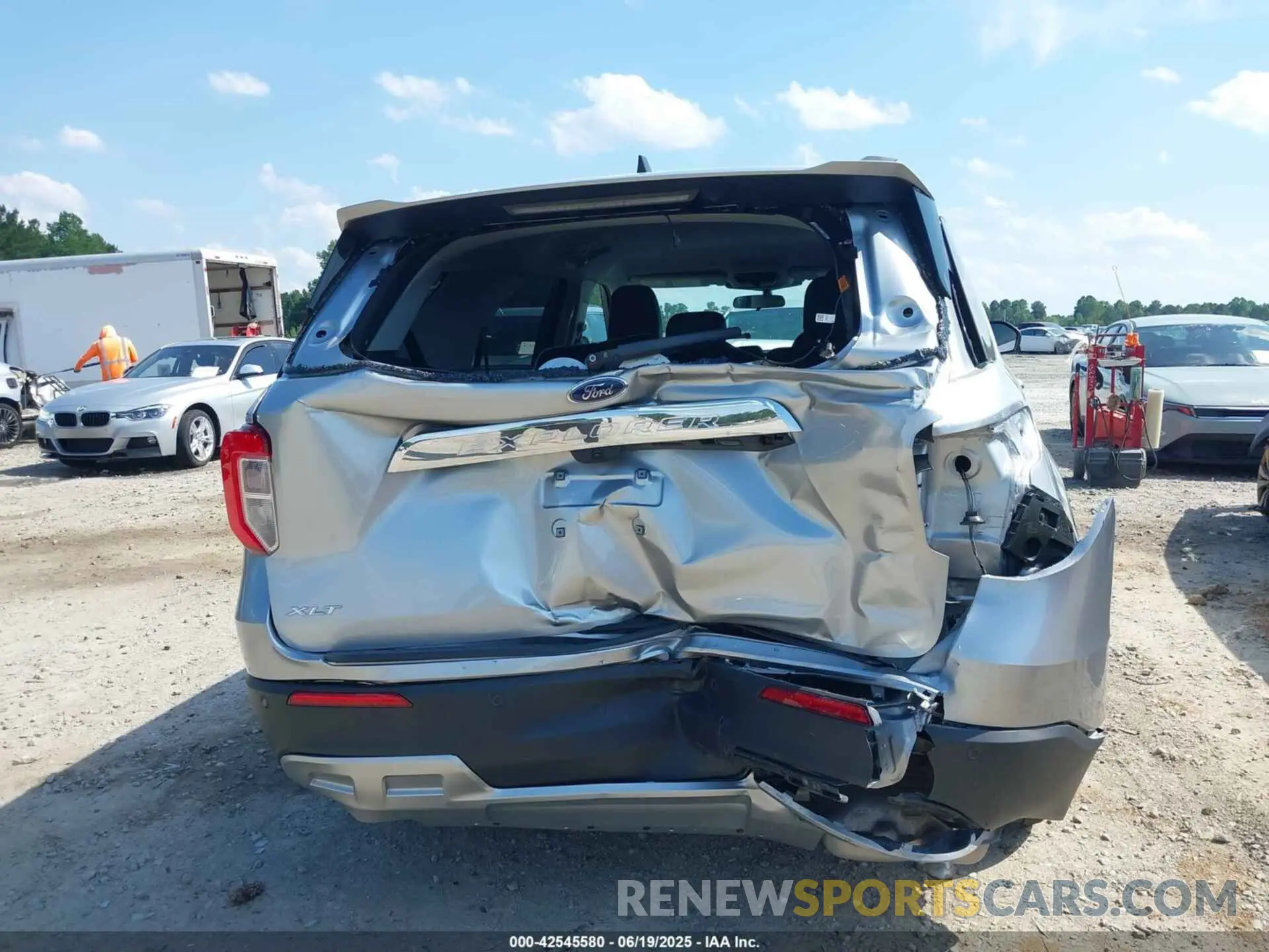 6 Photograph of a damaged car 1FMSK7DH6PGC35396 FORD EXPLORER 2023