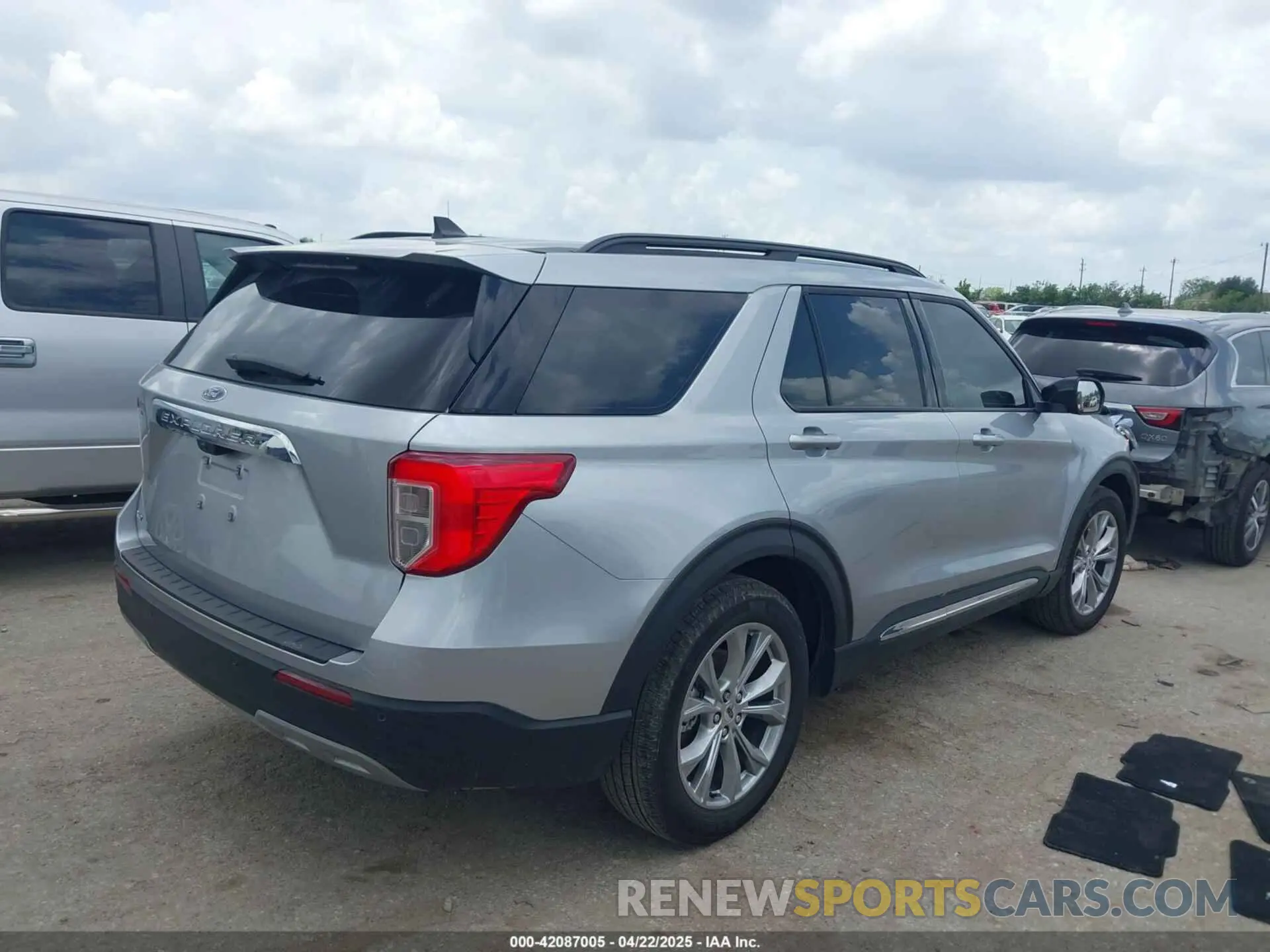 4 Photograph of a damaged car 1FMSK7DH7PGC25301 FORD EXPLORER 2023