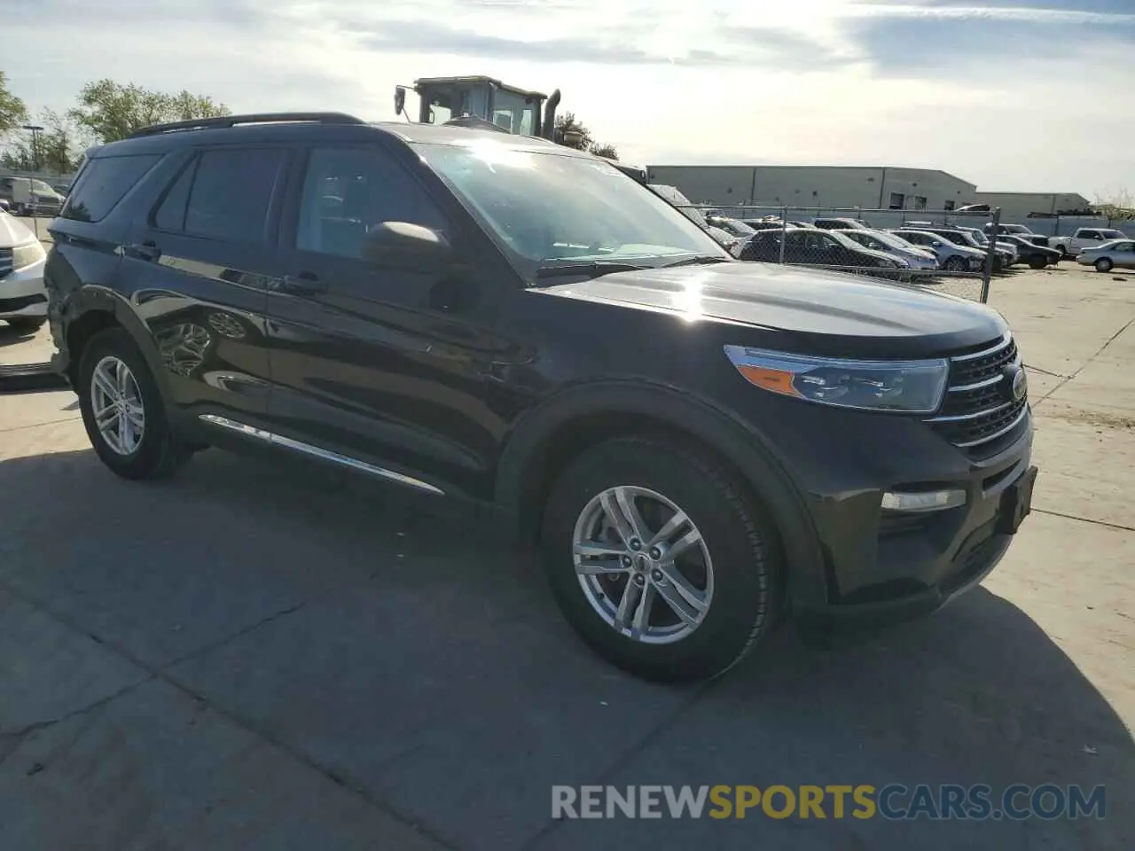4 Фотография поврежденного автомобиля 1FMSK7DH8PGB74147 FORD EXPLORER 2023