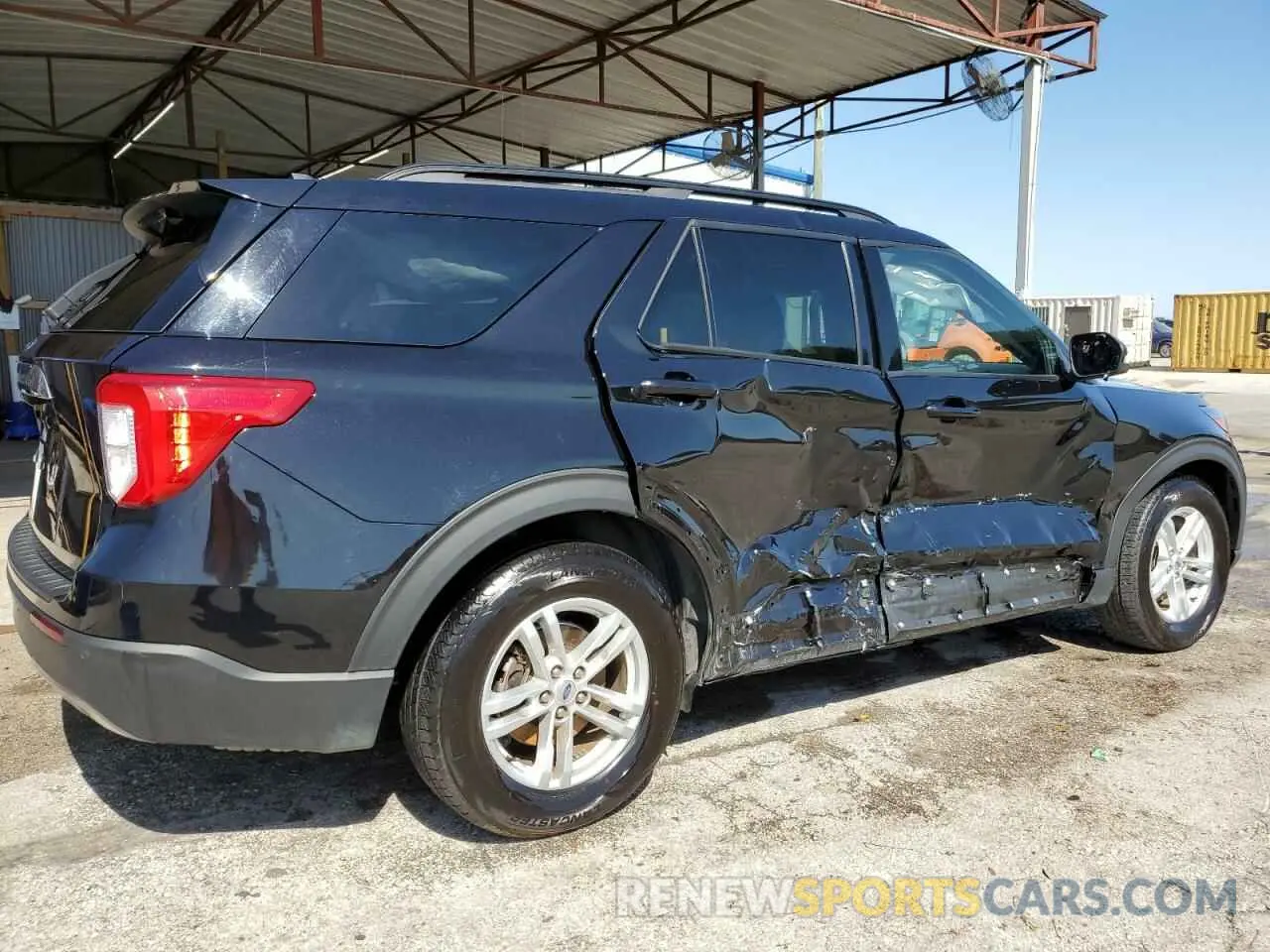 3 Photograph of a damaged car 1FMSK7DH9PGA24760 FORD EXPLORER 2023