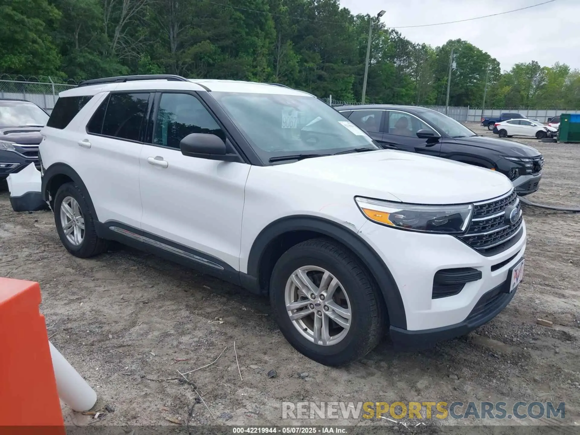 1 Photograph of a damaged car 1FMSK7DHXPGA02976 FORD EXPLORER 2023