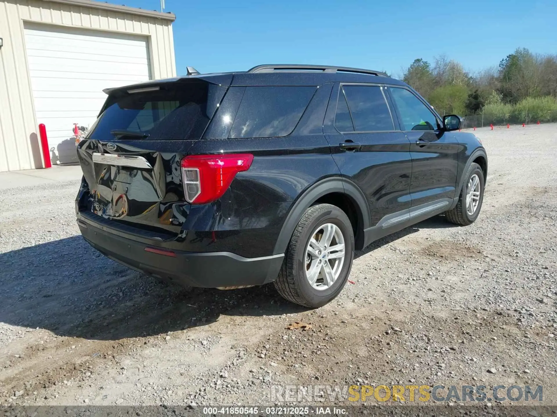 4 Photograph of a damaged car 1FMSK7DHXPGC10226 FORD EXPLORER 2023