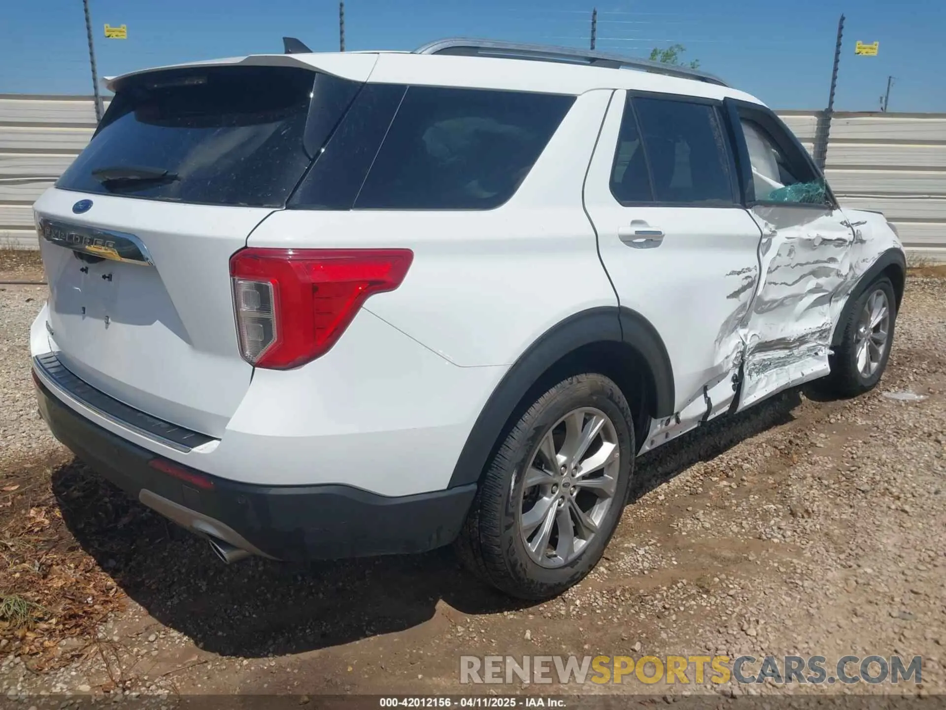 4 Photograph of a damaged car 1FMSK7FH2PGA07604 FORD EXPLORER 2023