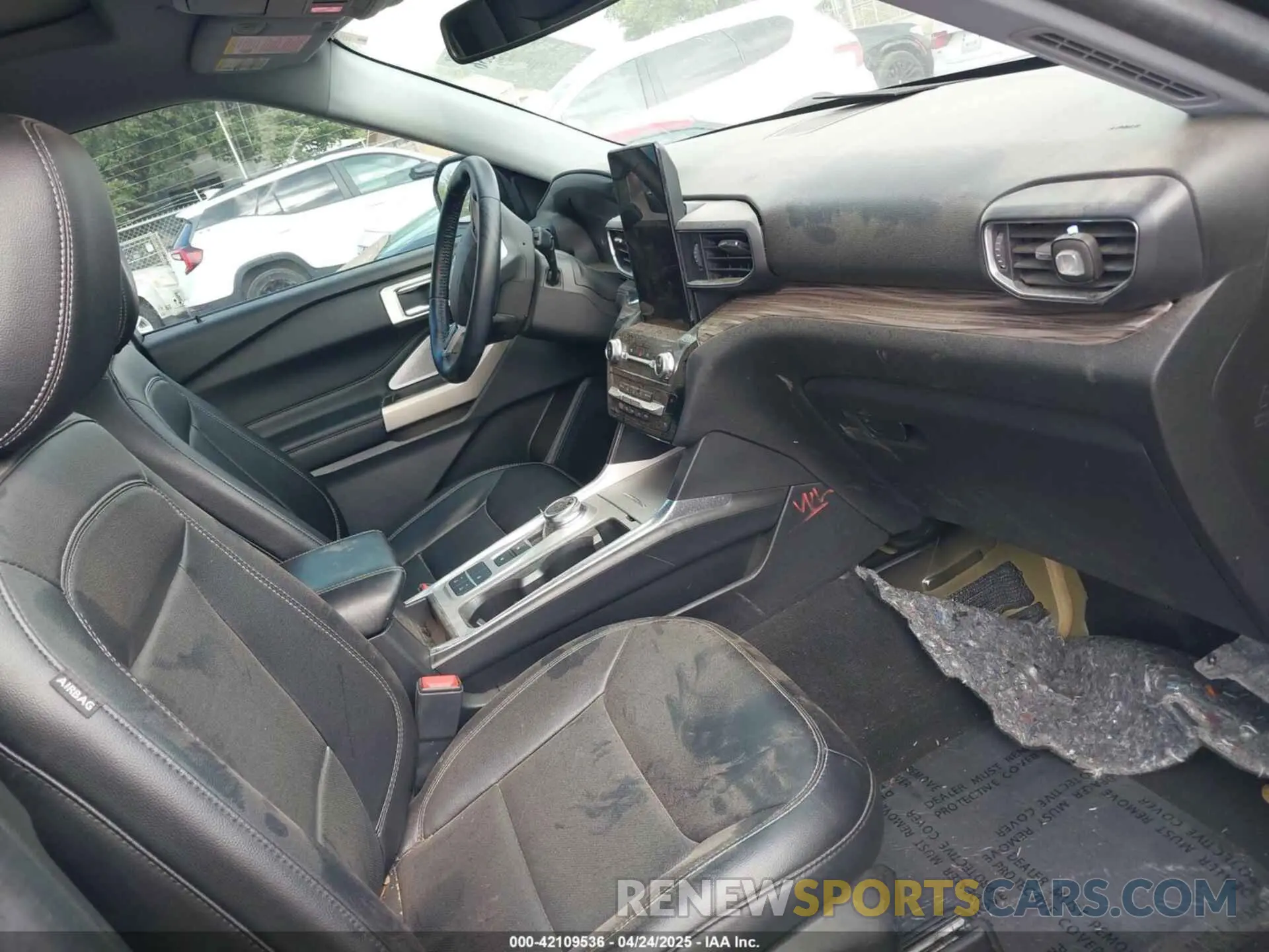 5 Фотография поврежденного автомобиля 1FMSK7FH4PGA15624 FORD EXPLORER 2023