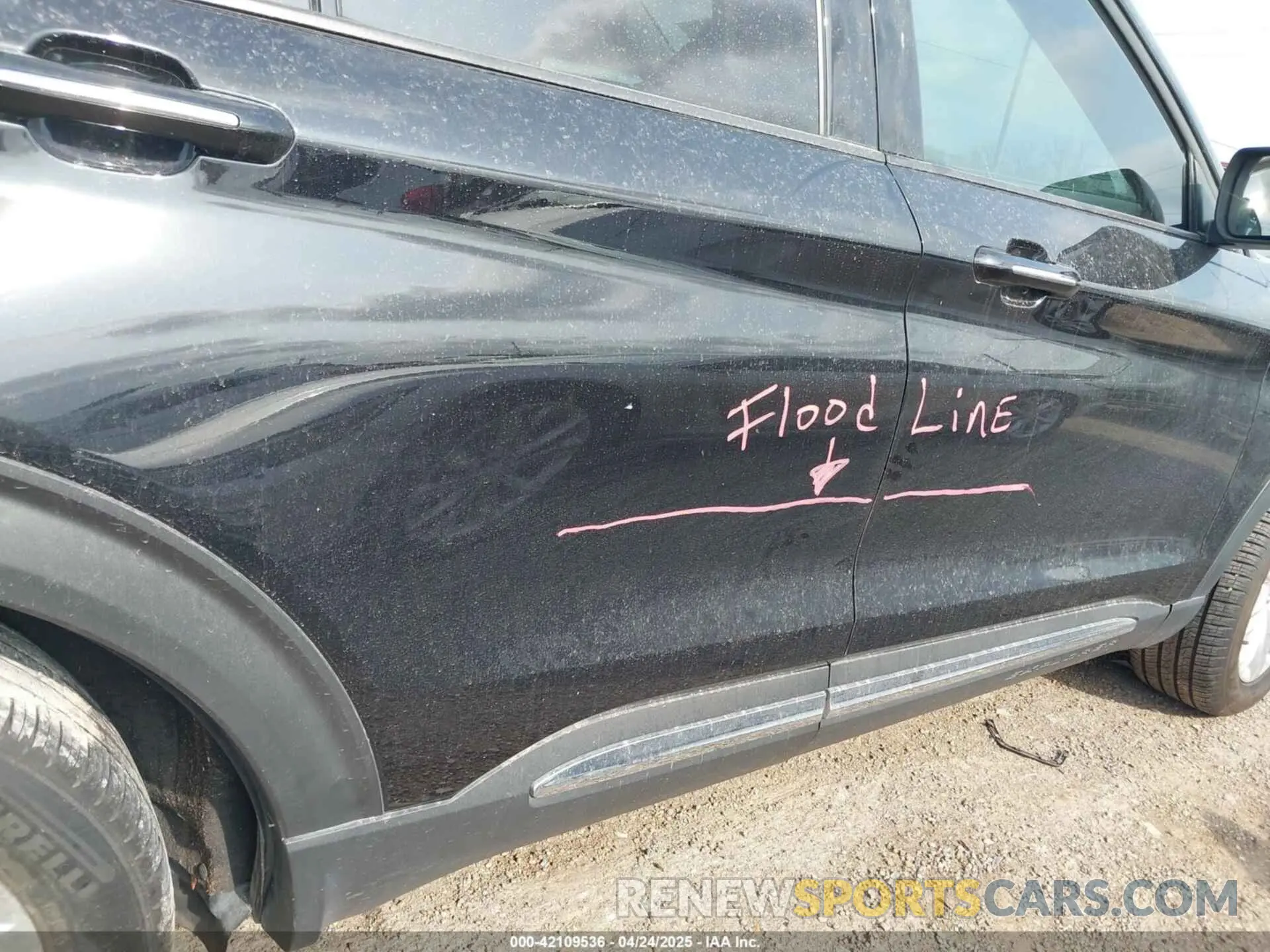 6 Фотография поврежденного автомобиля 1FMSK7FH4PGA15624 FORD EXPLORER 2023
