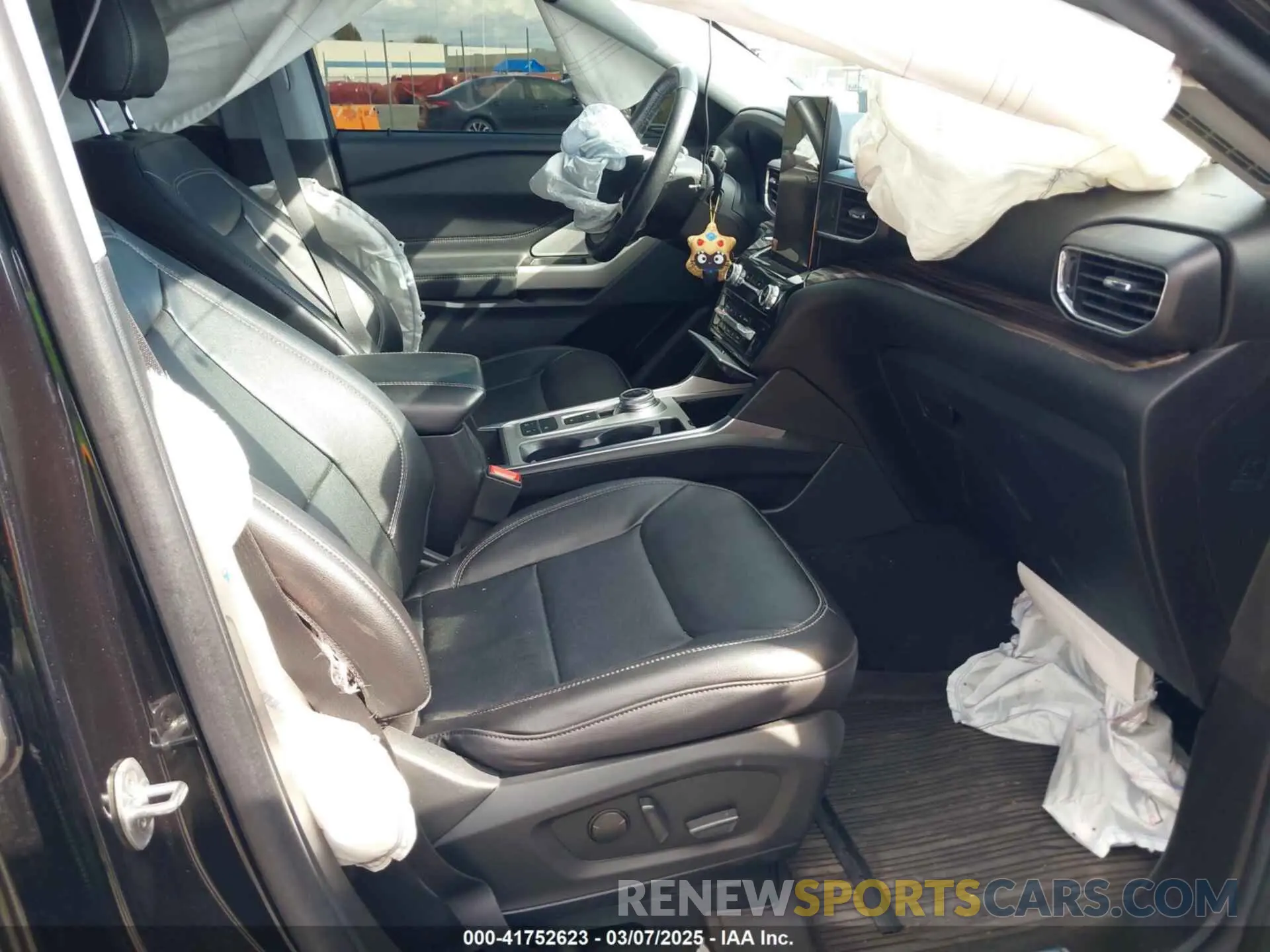 5 Photograph of a damaged car 1FMSK7FH5PGA76352 FORD EXPLORER 2023