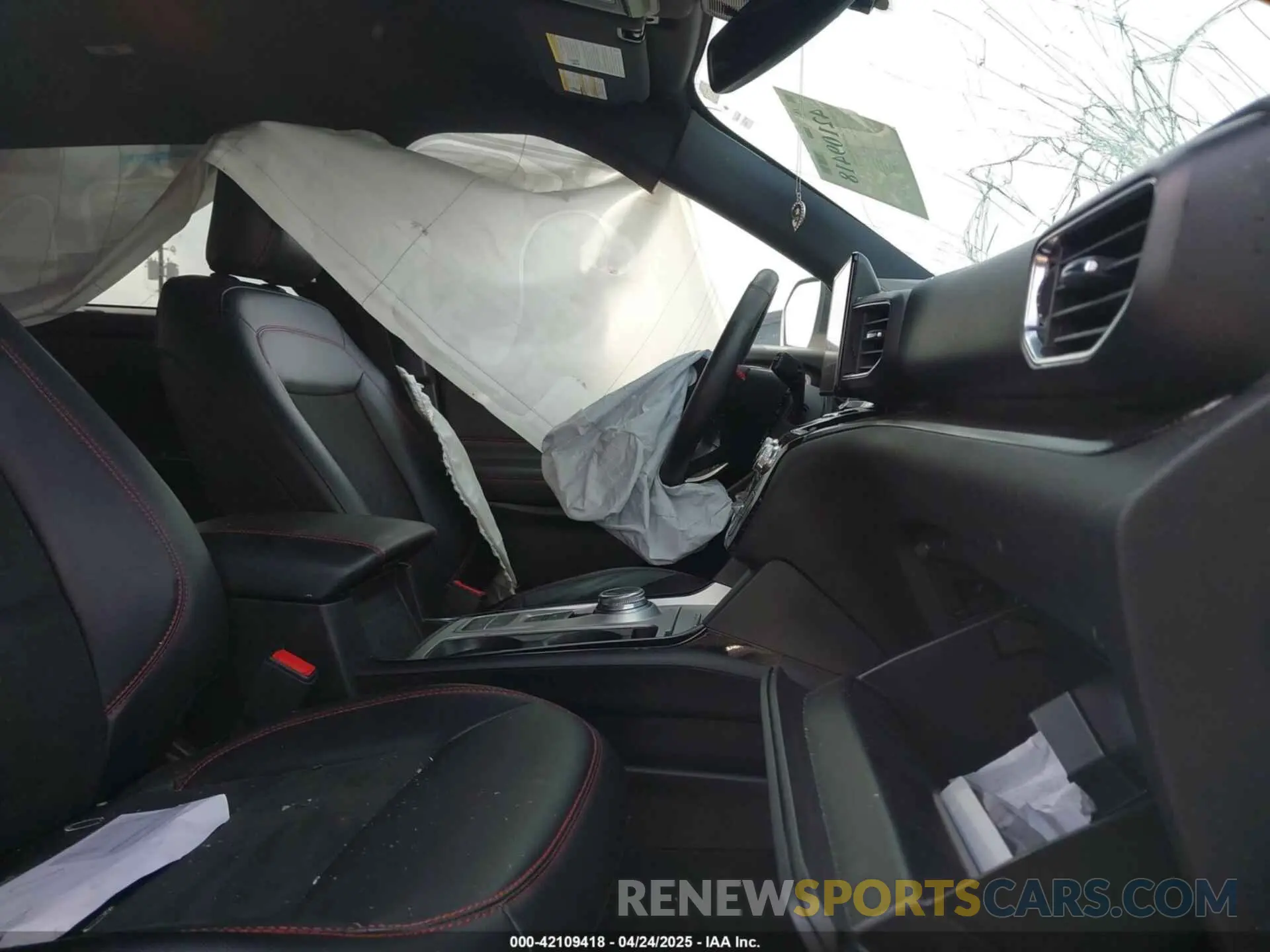 5 Фотография поврежденного автомобиля 1FMSK7KH3PGA99652 FORD EXPLORER 2023