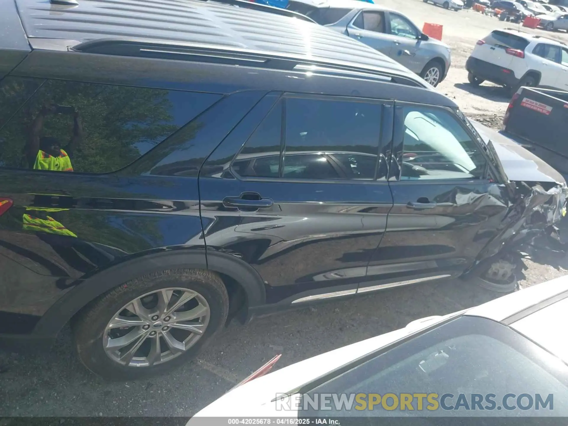 13 Photograph of a damaged car 1FMSK8DH1PGB85514 FORD EXPLORER 2023