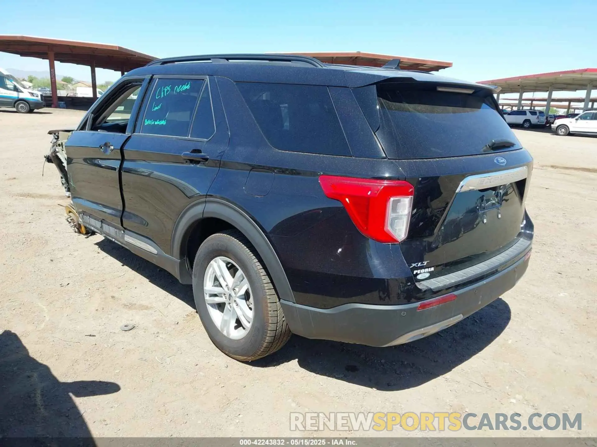 3 Фотография поврежденного автомобиля 1FMSK8DH2PGA23052 FORD EXPLORER 2023