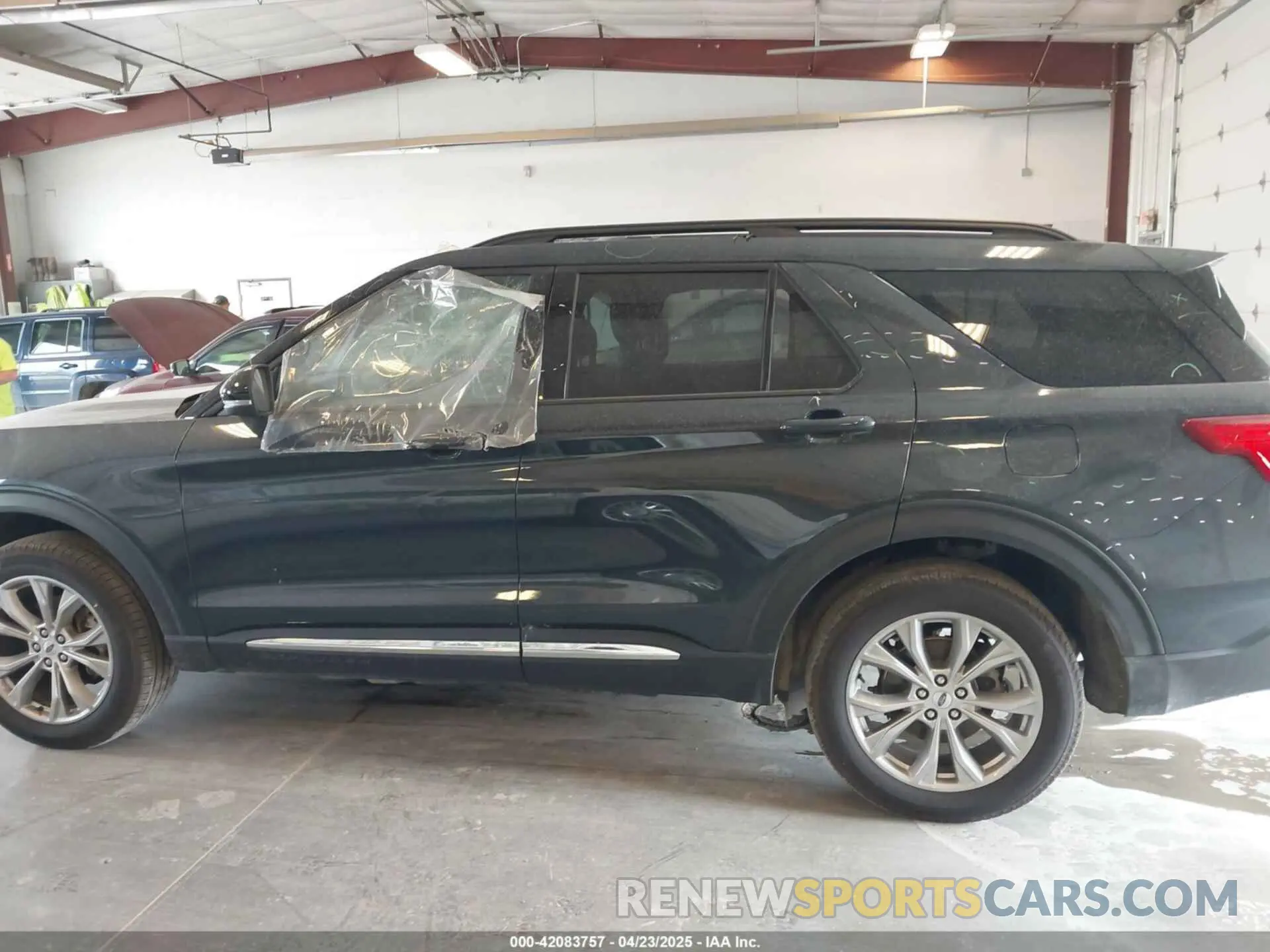 14 Фотография поврежденного автомобиля 1FMSK8DH2PGA78746 FORD EXPLORER 2023