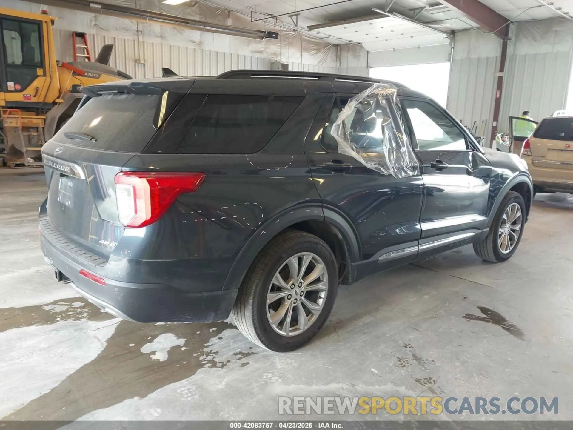 4 Фотография поврежденного автомобиля 1FMSK8DH2PGA78746 FORD EXPLORER 2023
