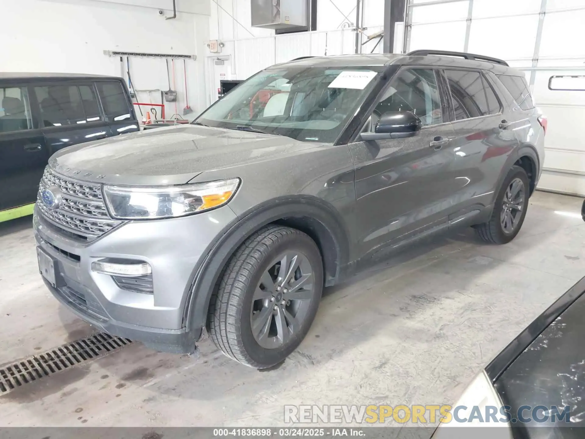 2 Photograph of a damaged car 1FMSK8DH4PGB32936 FORD EXPLORER 2023