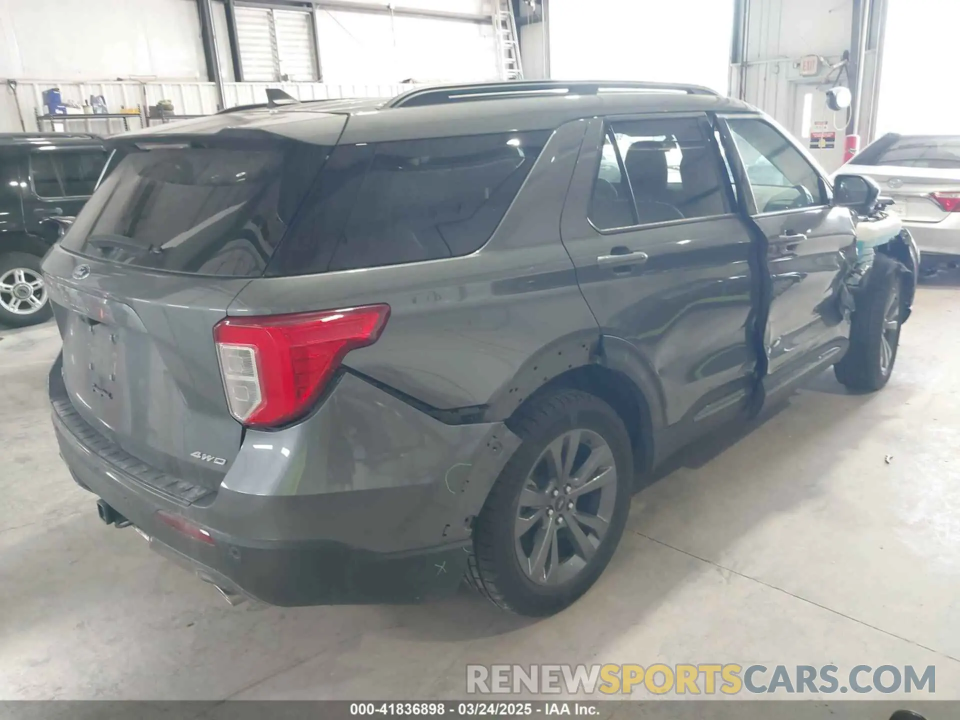 4 Photograph of a damaged car 1FMSK8DH4PGB32936 FORD EXPLORER 2023