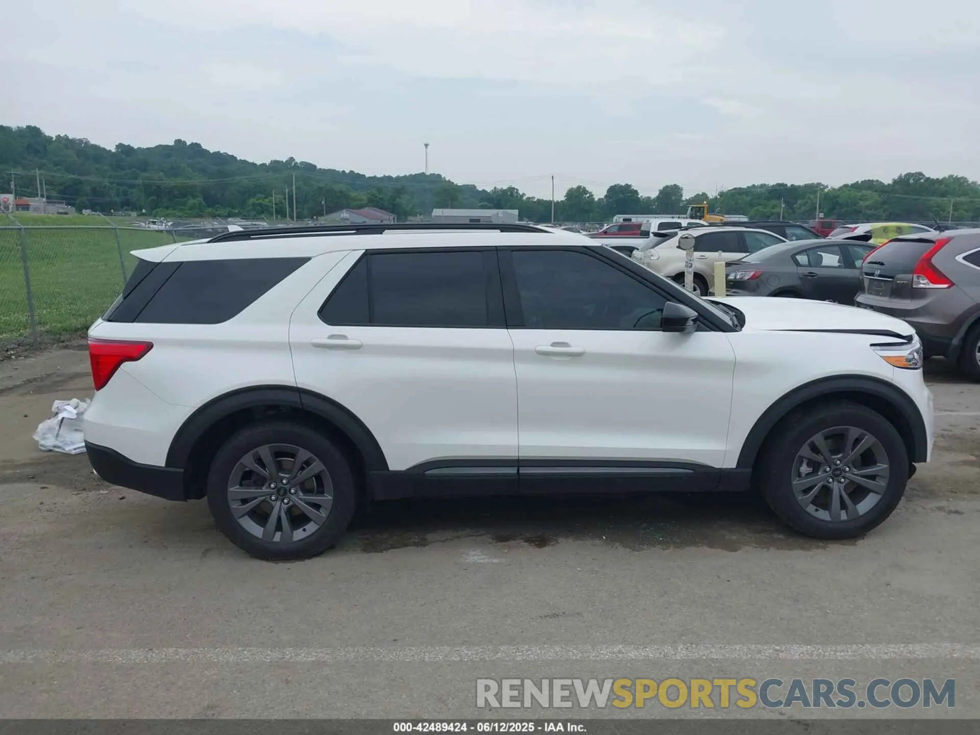 13 Photograph of a damaged car 1FMSK8DH5PGA49435 FORD EXPLORER 2023