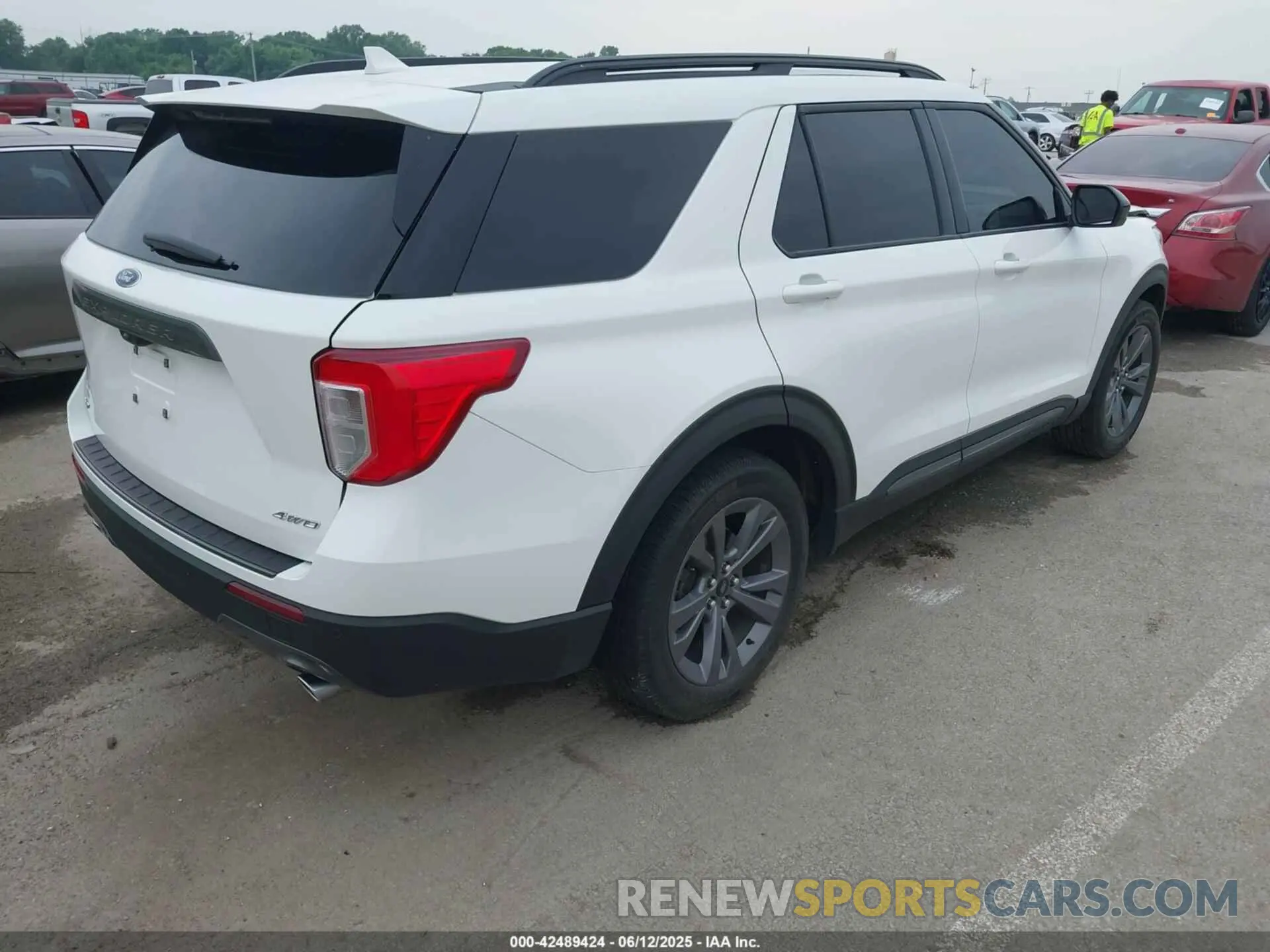 4 Photograph of a damaged car 1FMSK8DH5PGA49435 FORD EXPLORER 2023