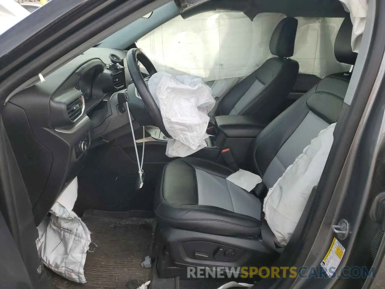 7 Photograph of a damaged car 1FMSK8DH6PGB80633 FORD EXPLORER 2023