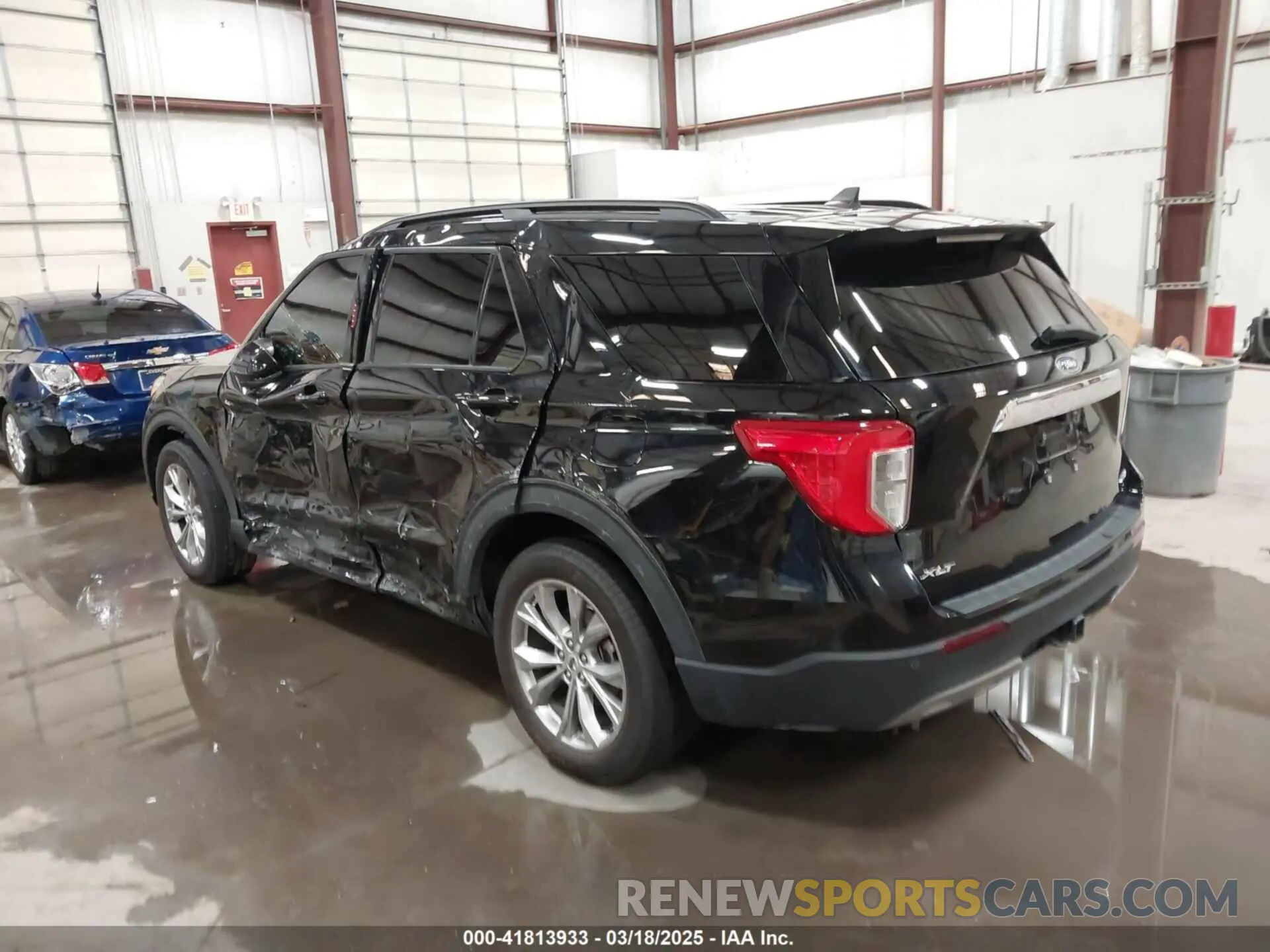 3 Фотография поврежденного автомобиля 1FMSK8DH7PGA76314 FORD EXPLORER 2023