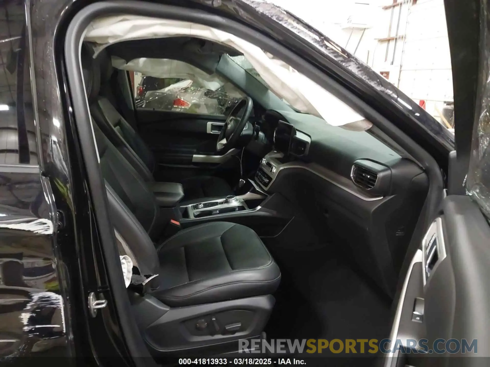 5 Фотография поврежденного автомобиля 1FMSK8DH7PGA76314 FORD EXPLORER 2023