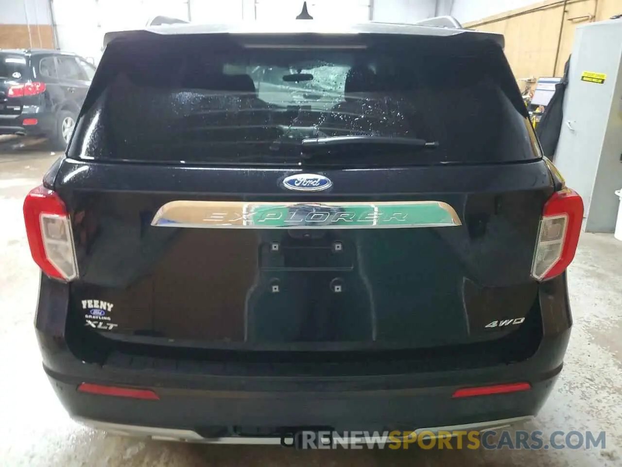 6 Фотография поврежденного автомобиля 1FMSK8DHXPGA73861 FORD EXPLORER 2023