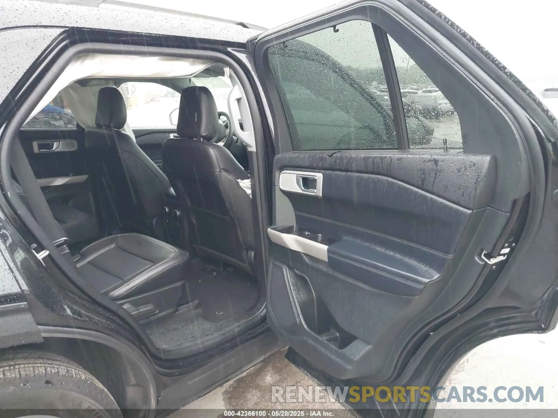 8 Photograph of a damaged car 1FMSK8FH2PGC07369 FORD EXPLORER 2023