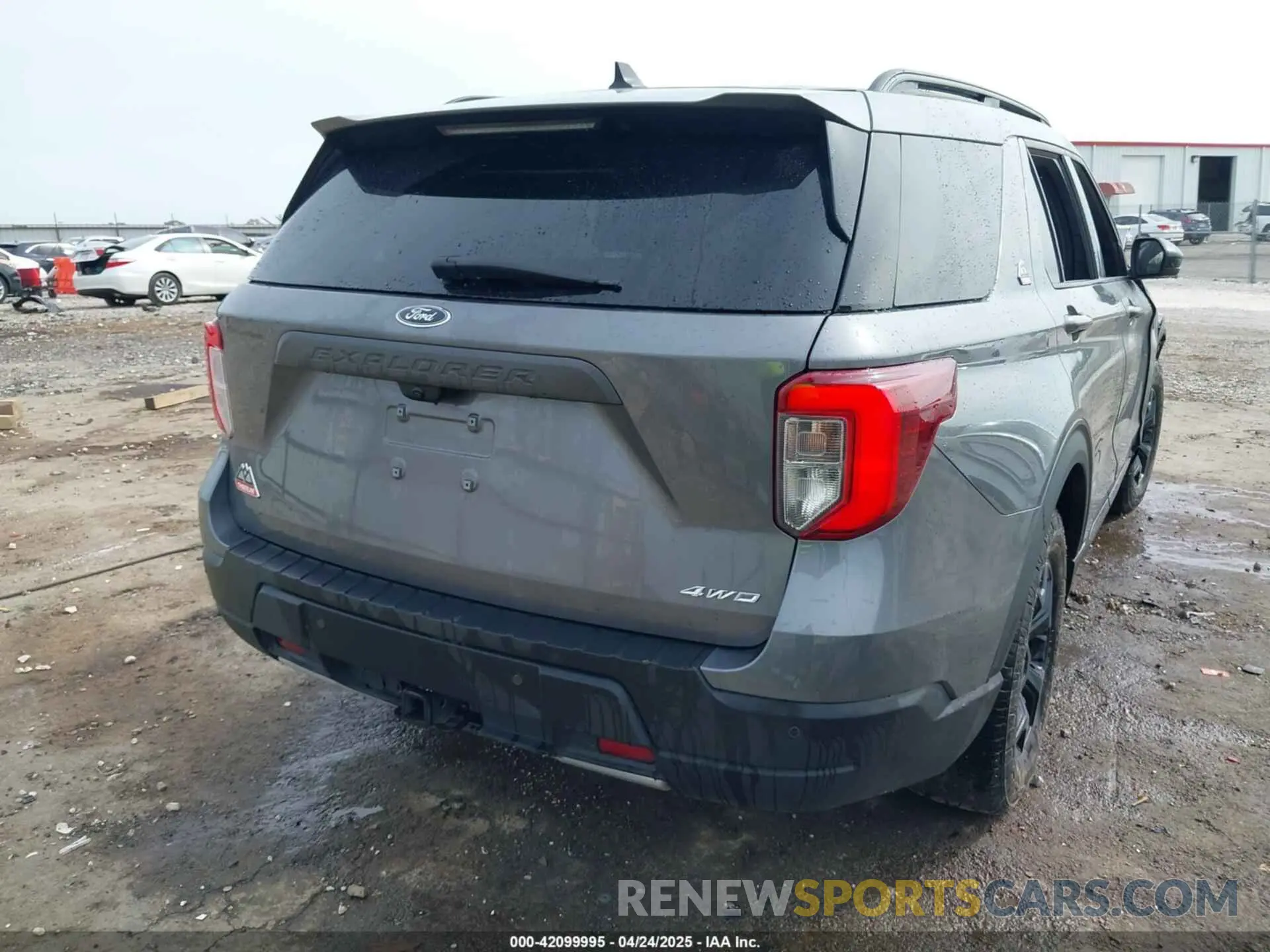4 Photograph of a damaged car 1FMSK8JH1PGB87848 FORD EXPLORER 2023