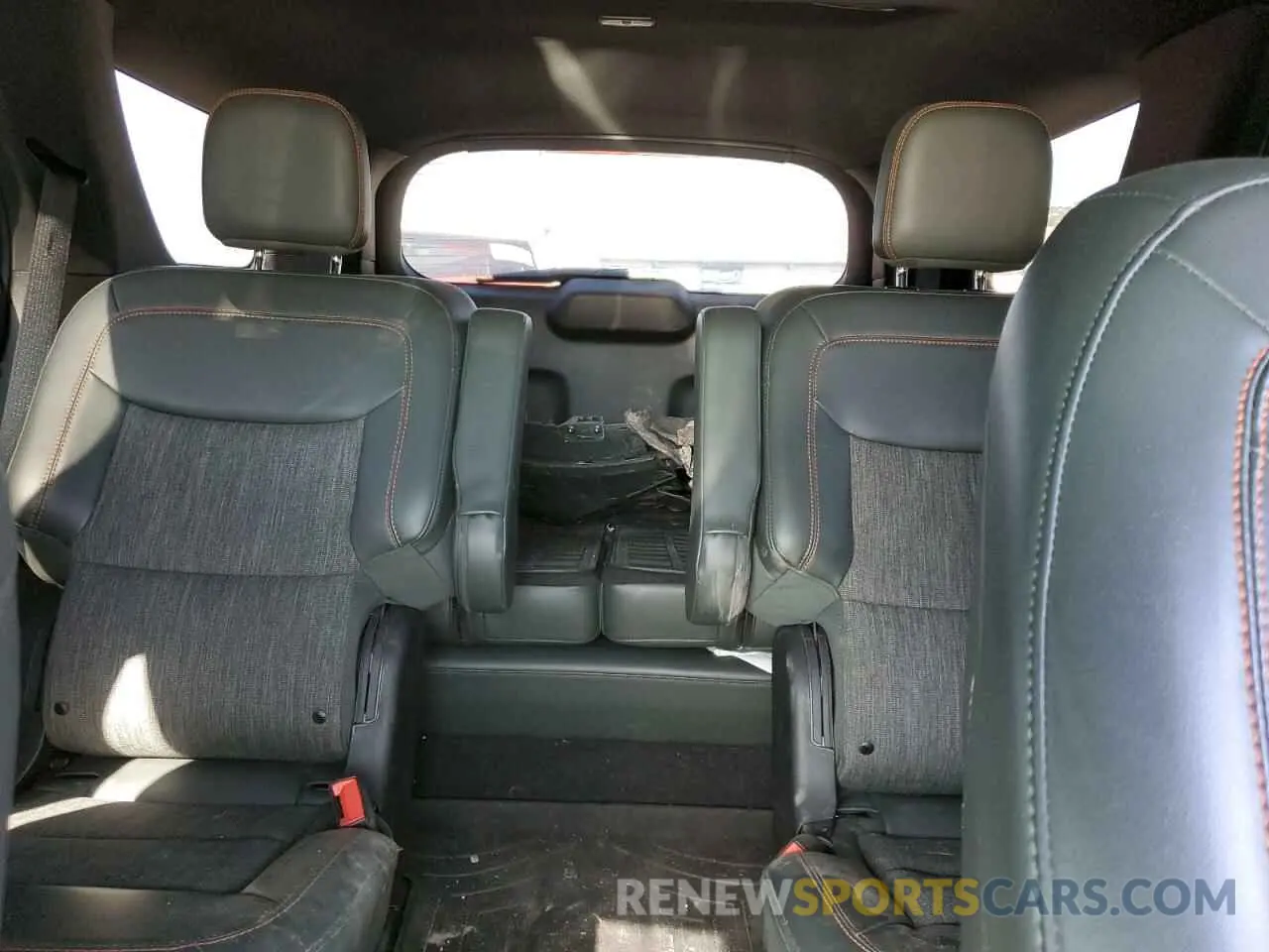 10 Фотография поврежденного автомобиля 1FMSK8JH4PGA28838 FORD EXPLORER 2023