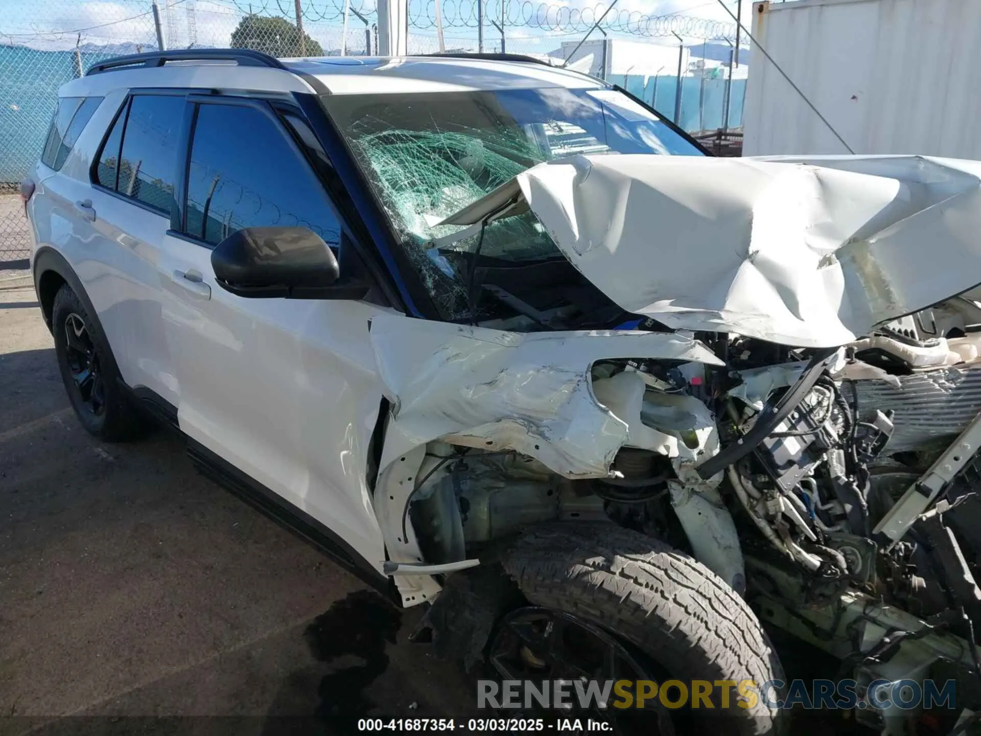 17 Photograph of a damaged car 1FMSK8JH7PGA75569 FORD EXPLORER 2023