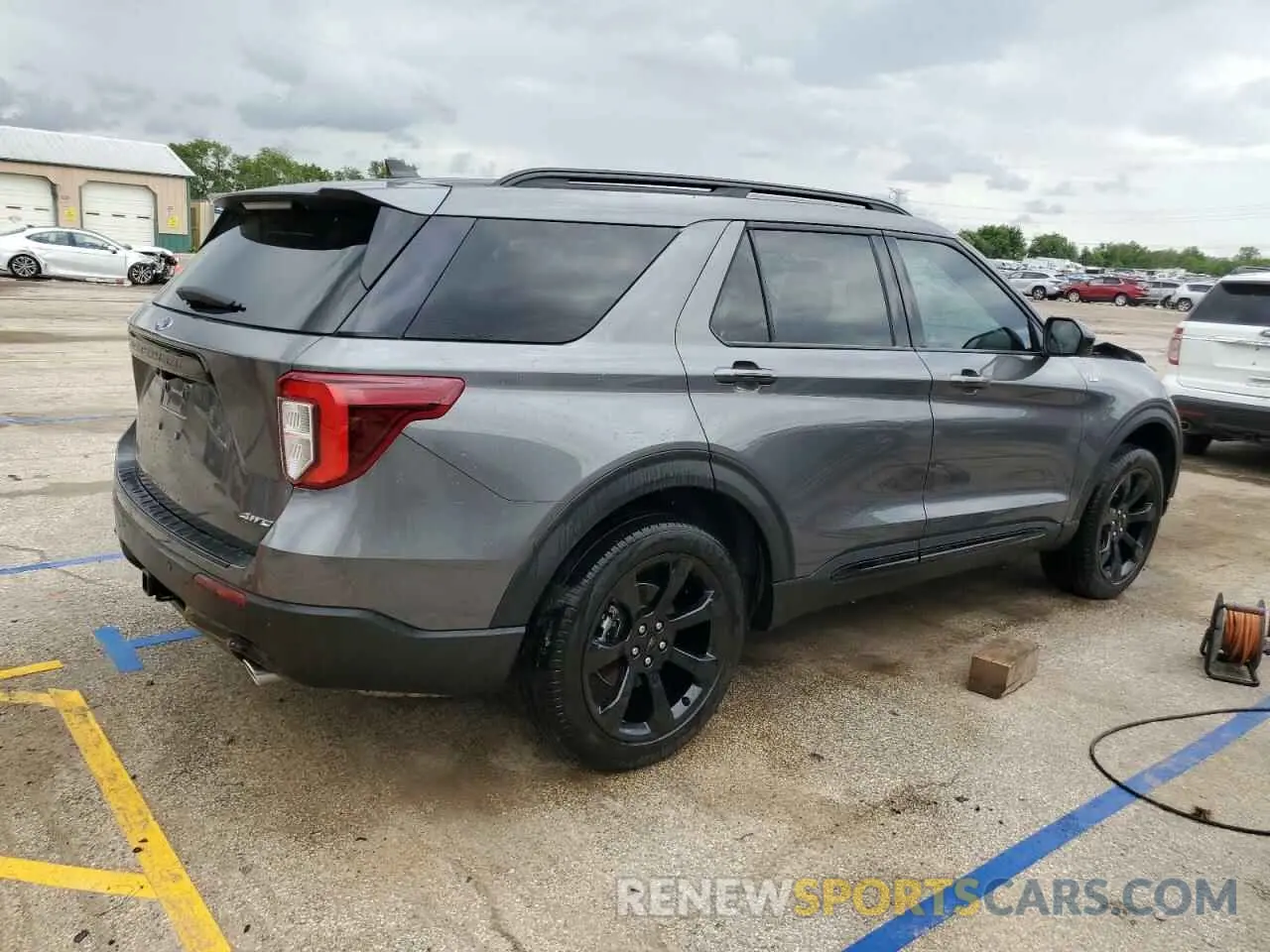3 Фотография поврежденного автомобиля 1FMSK8KH4PGA52135 FORD EXPLORER 2023