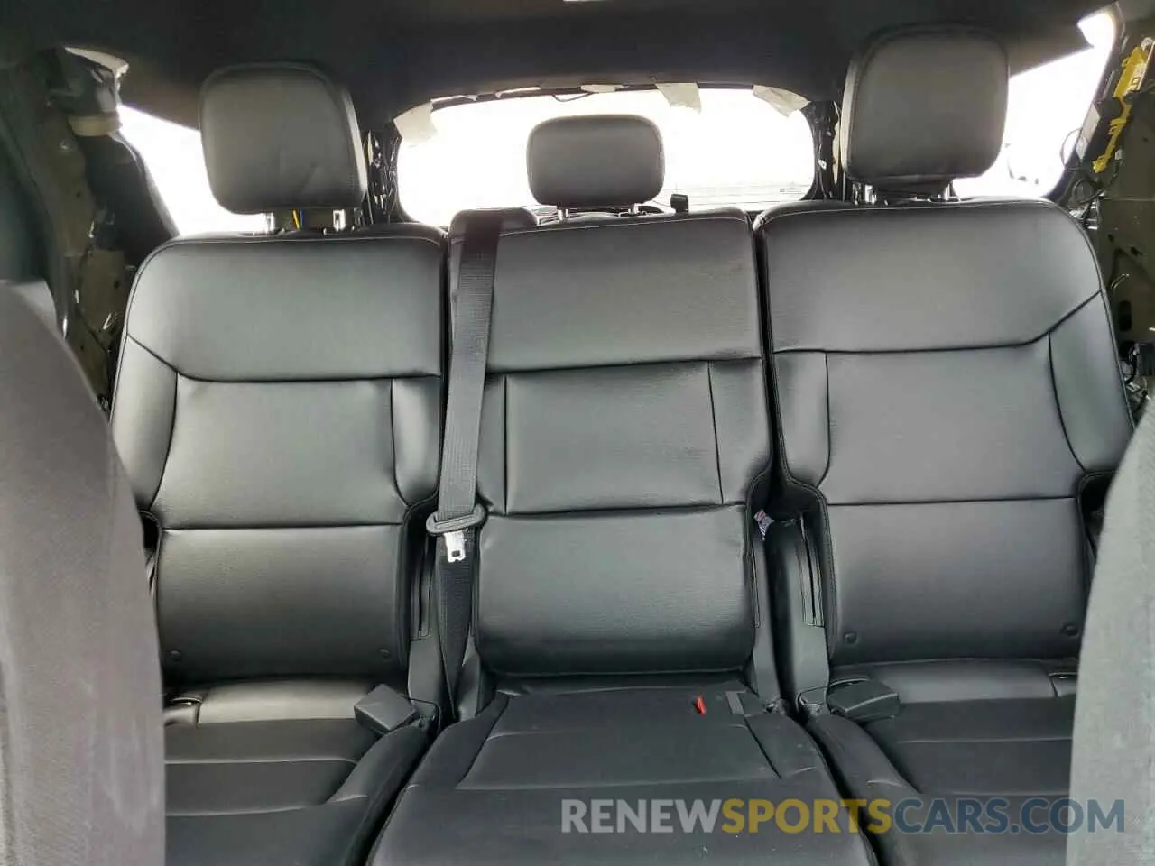 10 Фотография поврежденного автомобиля 1FM5K8AB2RGA26145 FORD EXPLORER 2024