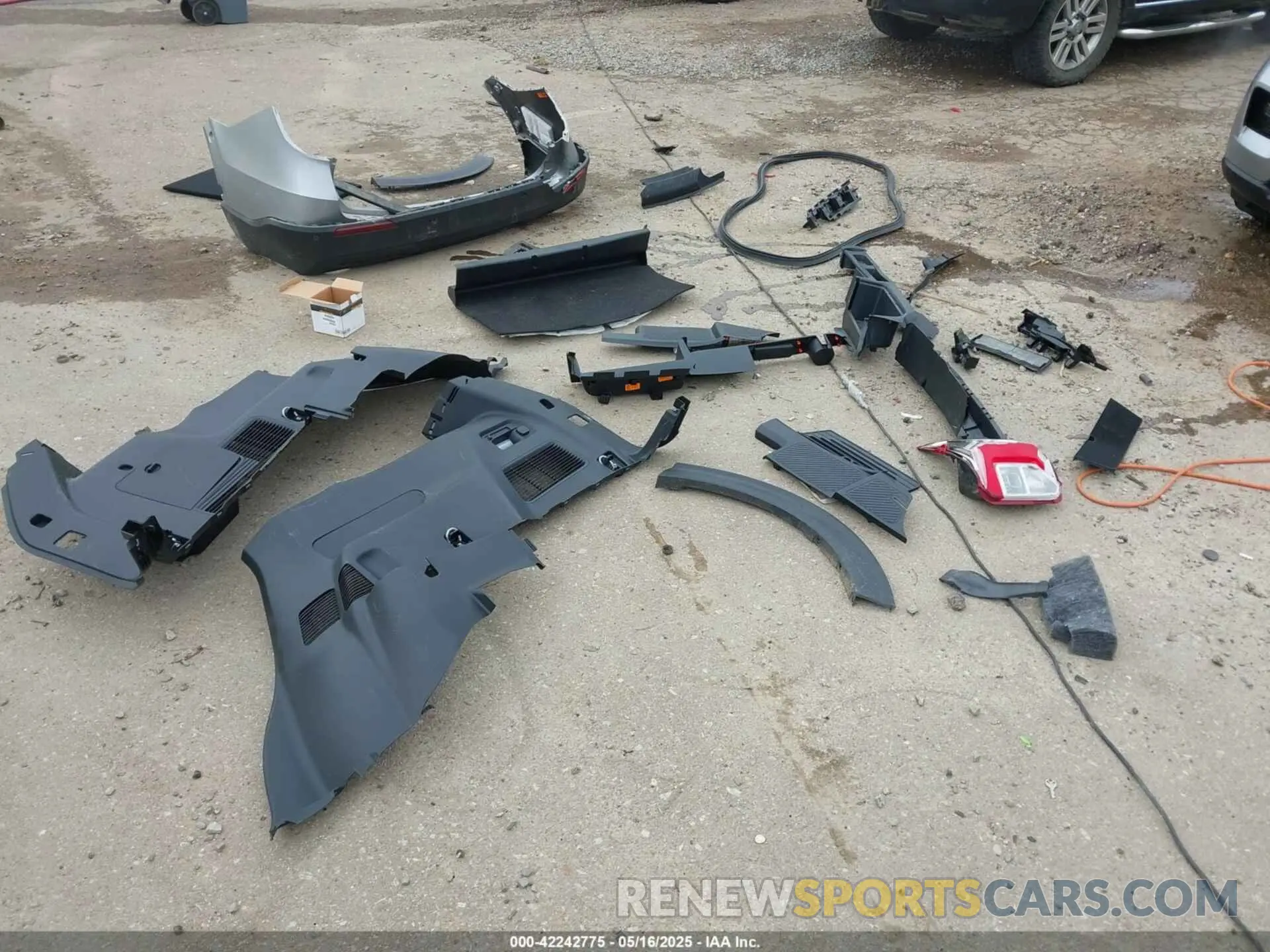 12 Photograph of a damaged car 1FMSK7DH1RGA69775 FORD EXPLORER 2024