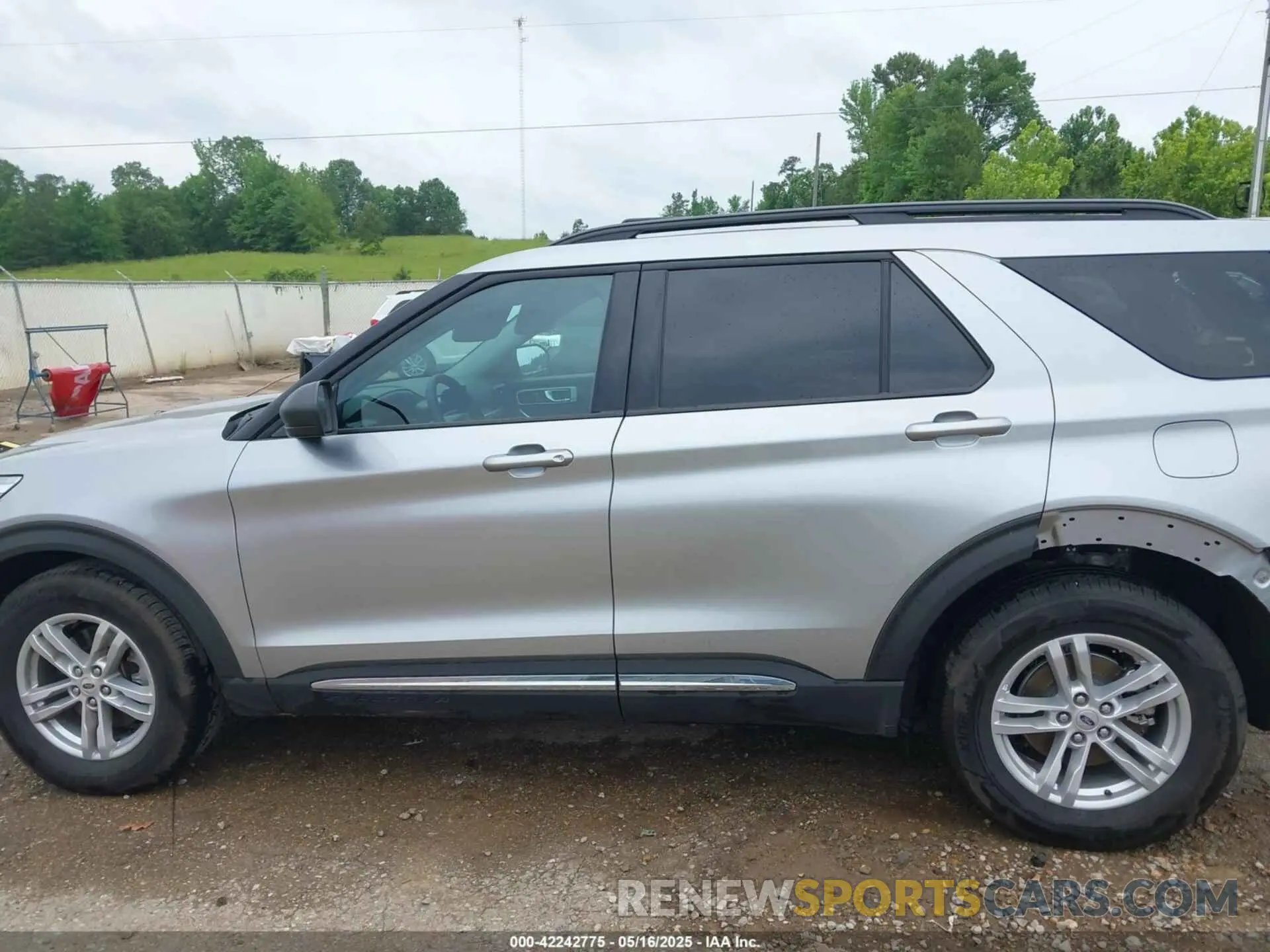 15 Photograph of a damaged car 1FMSK7DH1RGA69775 FORD EXPLORER 2024