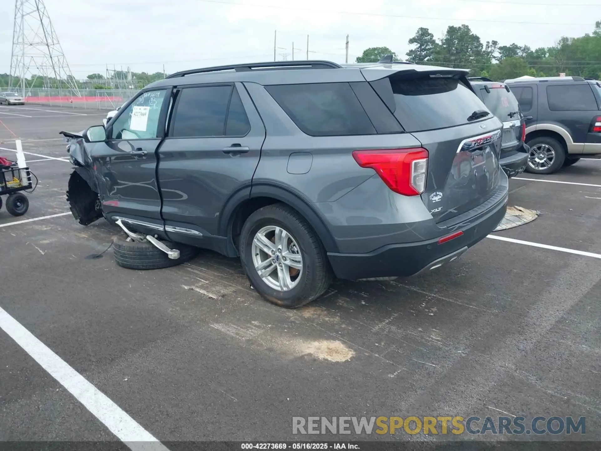 3 Photograph of a damaged car 1FMSK7DH6RGA86877 FORD EXPLORER 2024