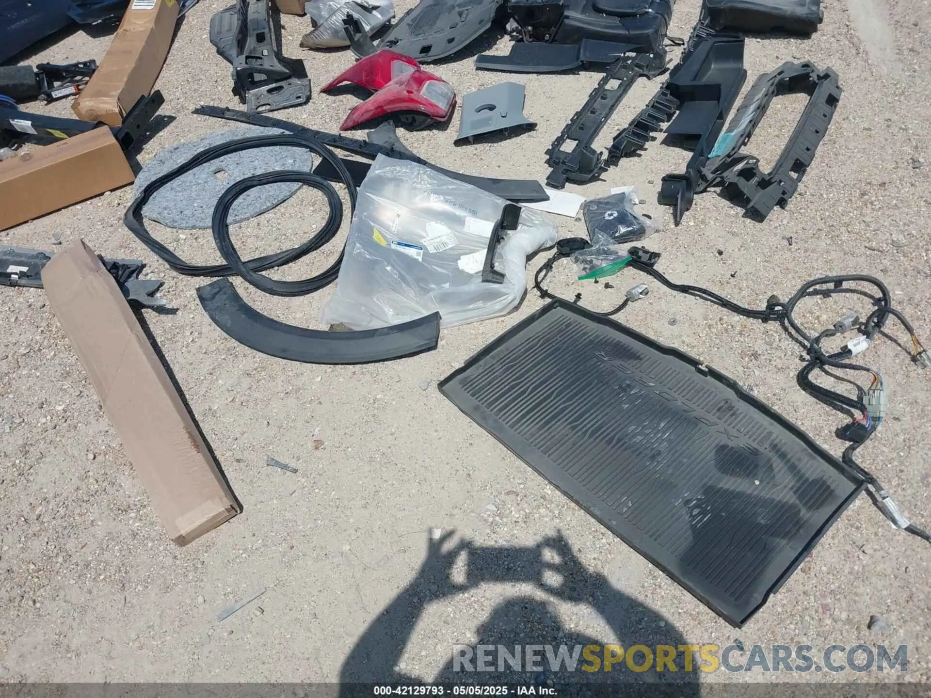 18 Photograph of a damaged car 1FMSK7FH7RGA80745 FORD EXPLORER 2024