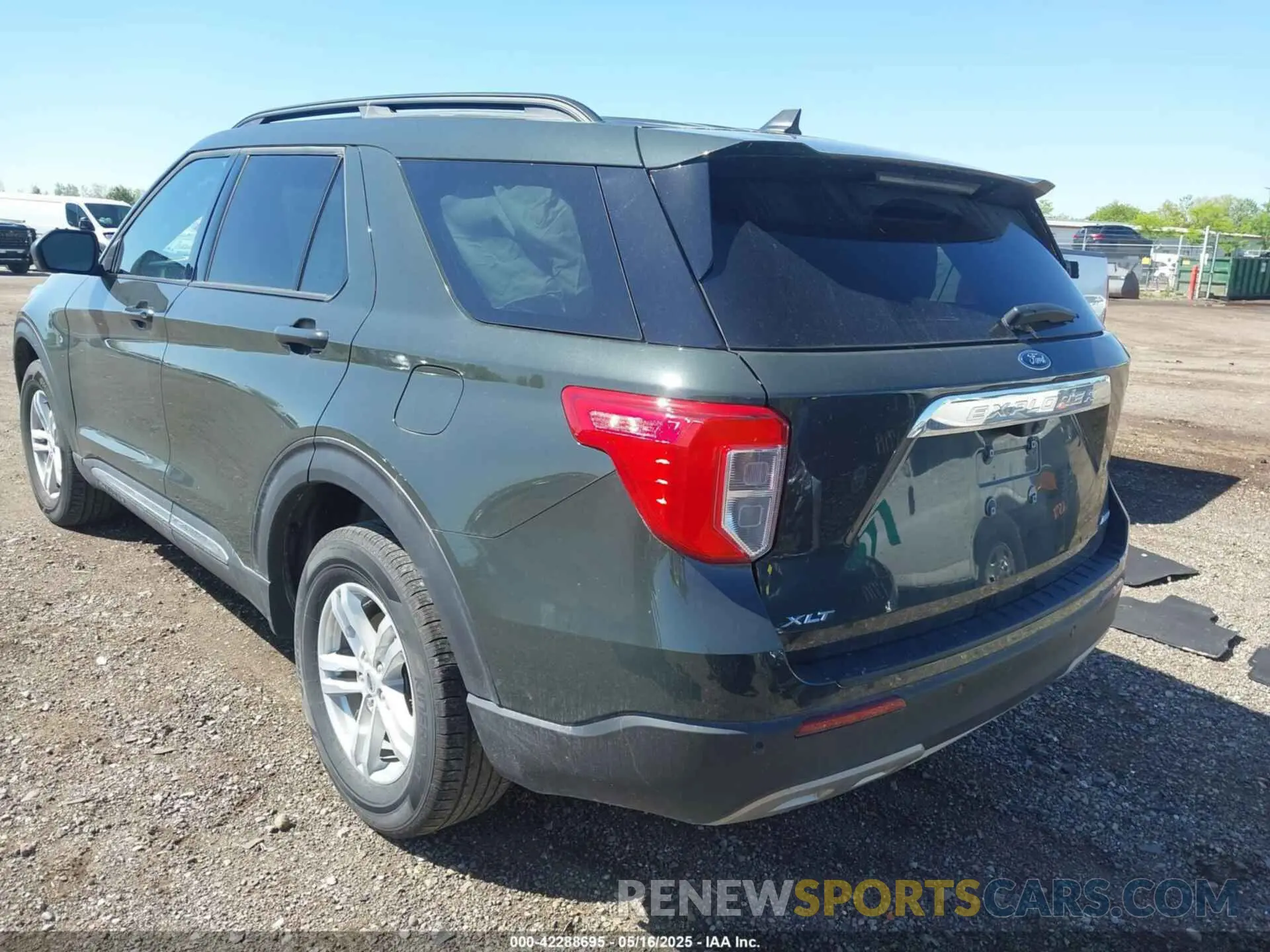 3 Фотография поврежденного автомобиля 1FMSK8DH0RGA34182 FORD EXPLORER 2024