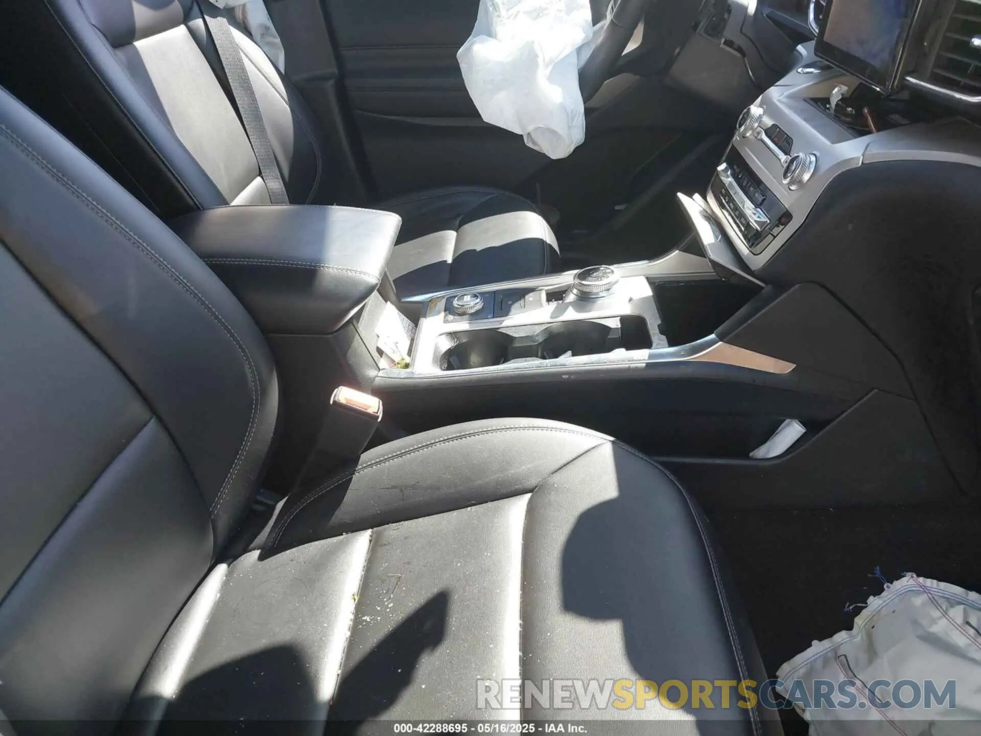 5 Фотография поврежденного автомобиля 1FMSK8DH0RGA34182 FORD EXPLORER 2024