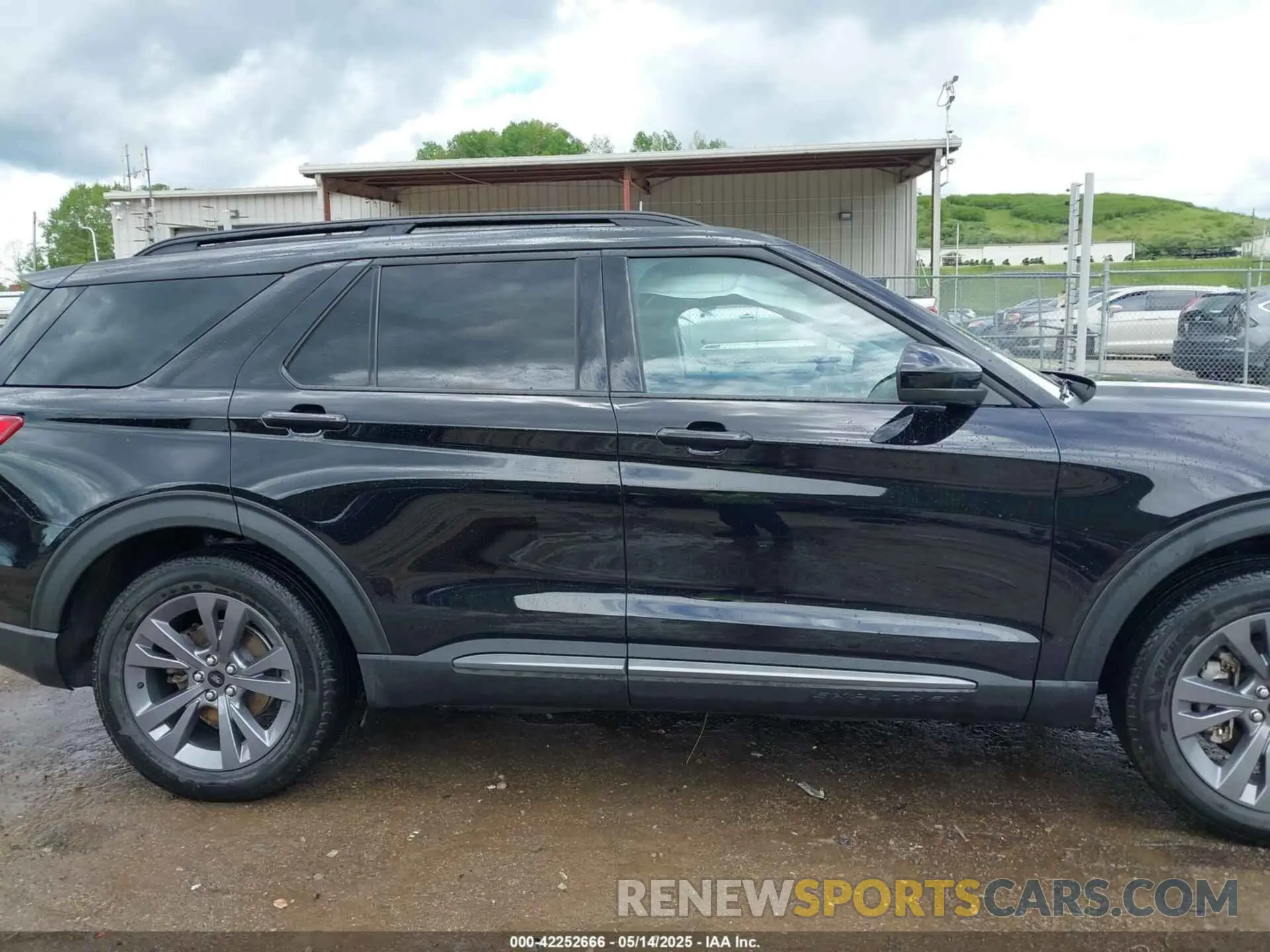 14 Photograph of a damaged car 1FMSK8DHXRGA34092 FORD EXPLORER 2024
